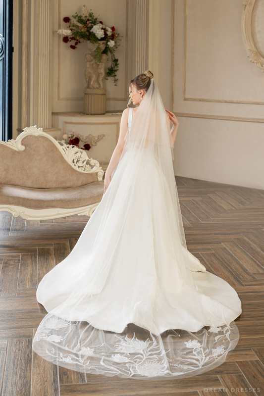 Couture Bridal Veil with Floral Lace (#DIANDRA) - Dream Dresses by P.M.N.