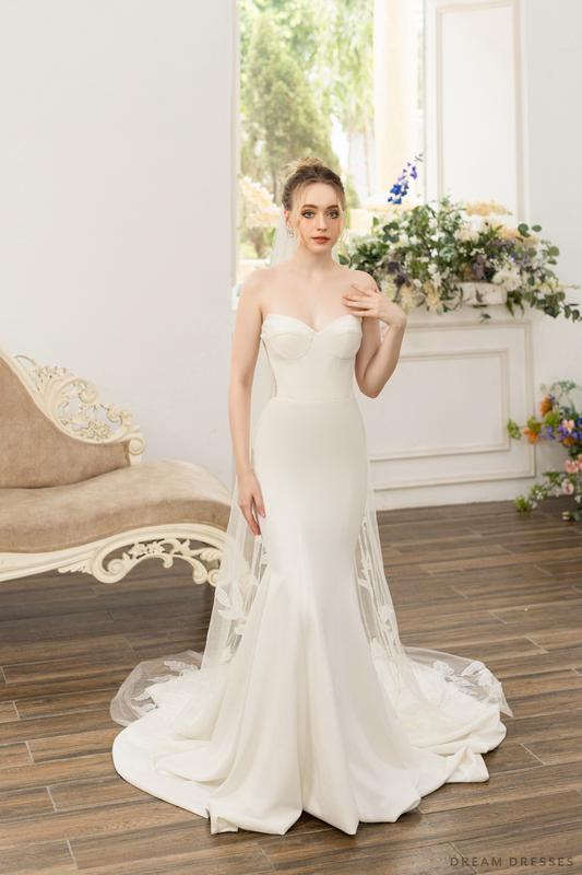 Floral Lace Wedding Veil (#AMABELLA) - Dream Dresses by P.M.N.