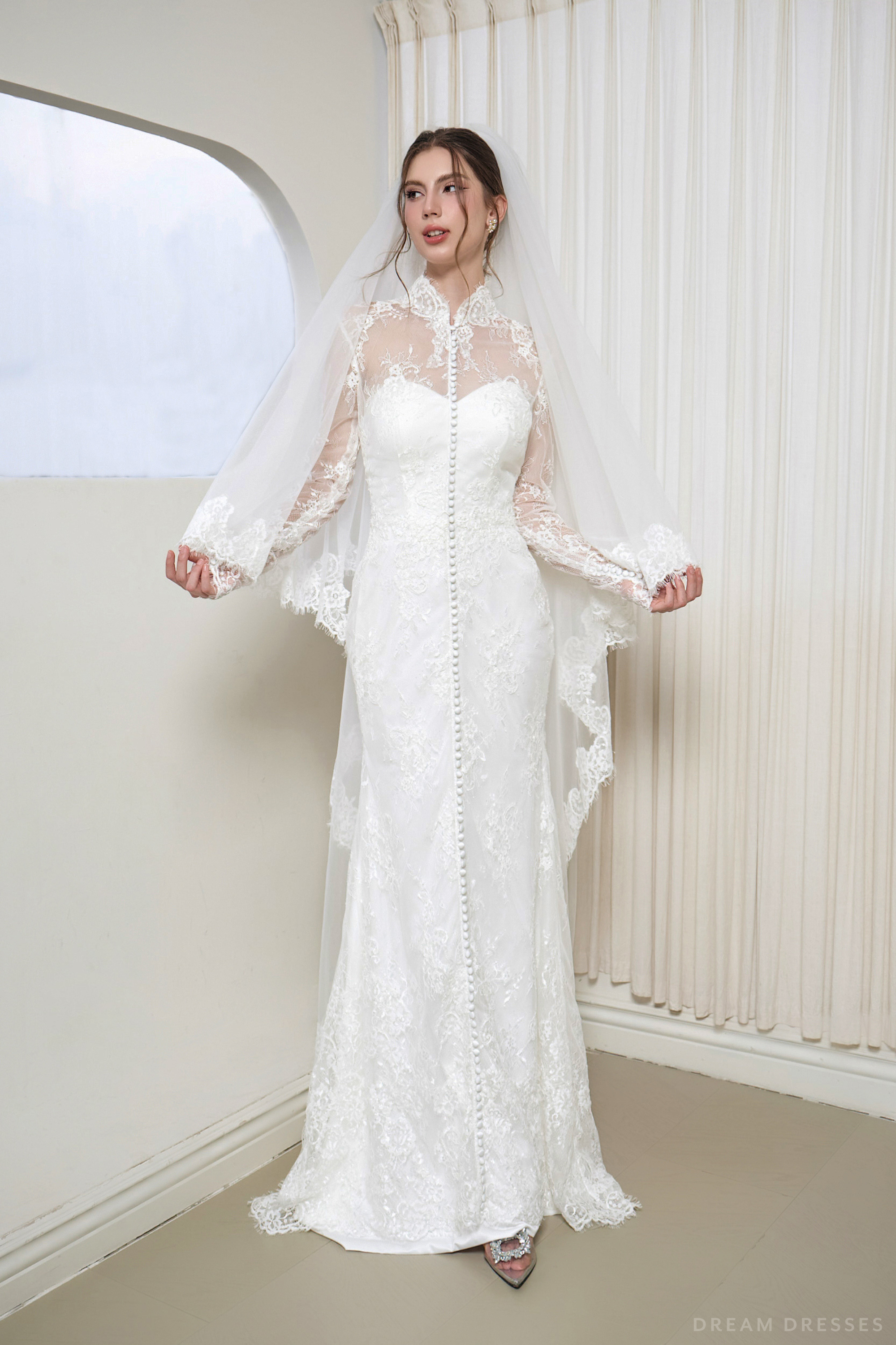 2-Tier Chantilly Lace Wedding Veil (#INNA)