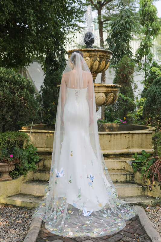 3D Flowers Chapel Veil (#AVERY) - Dream Dresses by P.M.N.