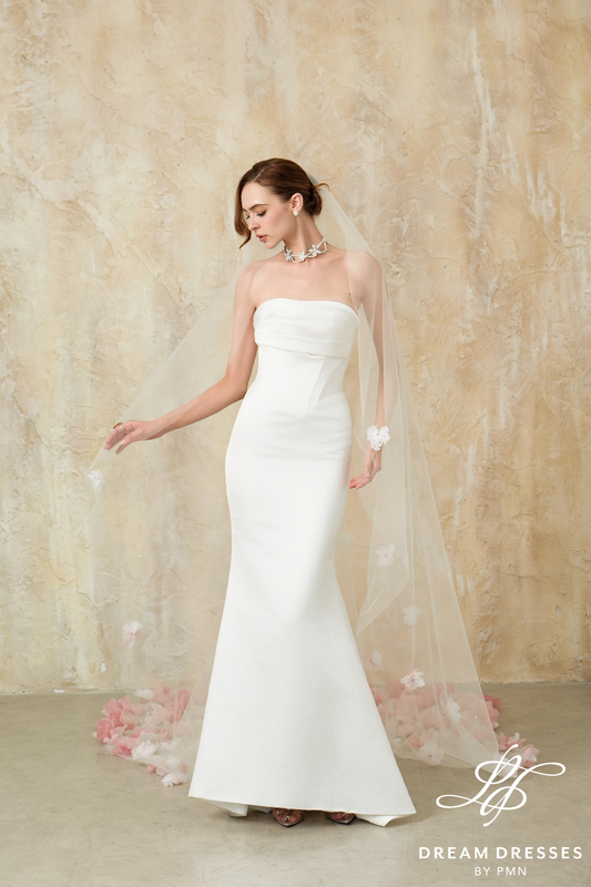 Single Layer Bridal Veil (#PETALIA) - Dream Dresses by P.M.N.