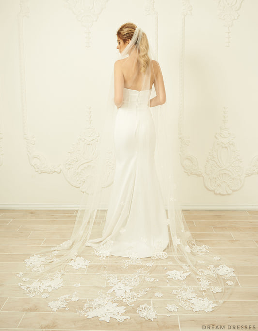 Cathedral Lace Veil (#Bethia) - Dream Dresses by P.M.N.