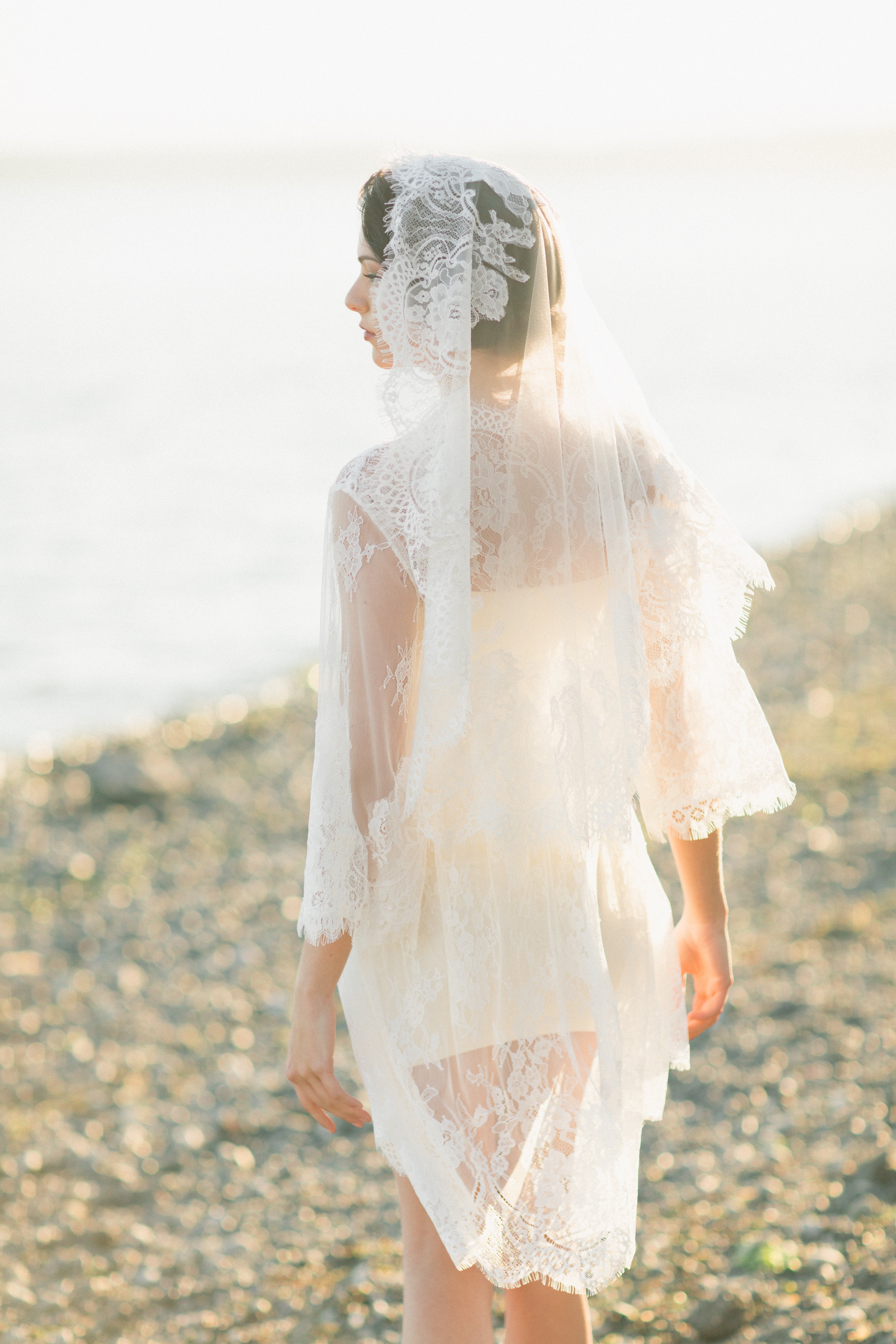 Mantilla Fingertip Veil (#Charlita)