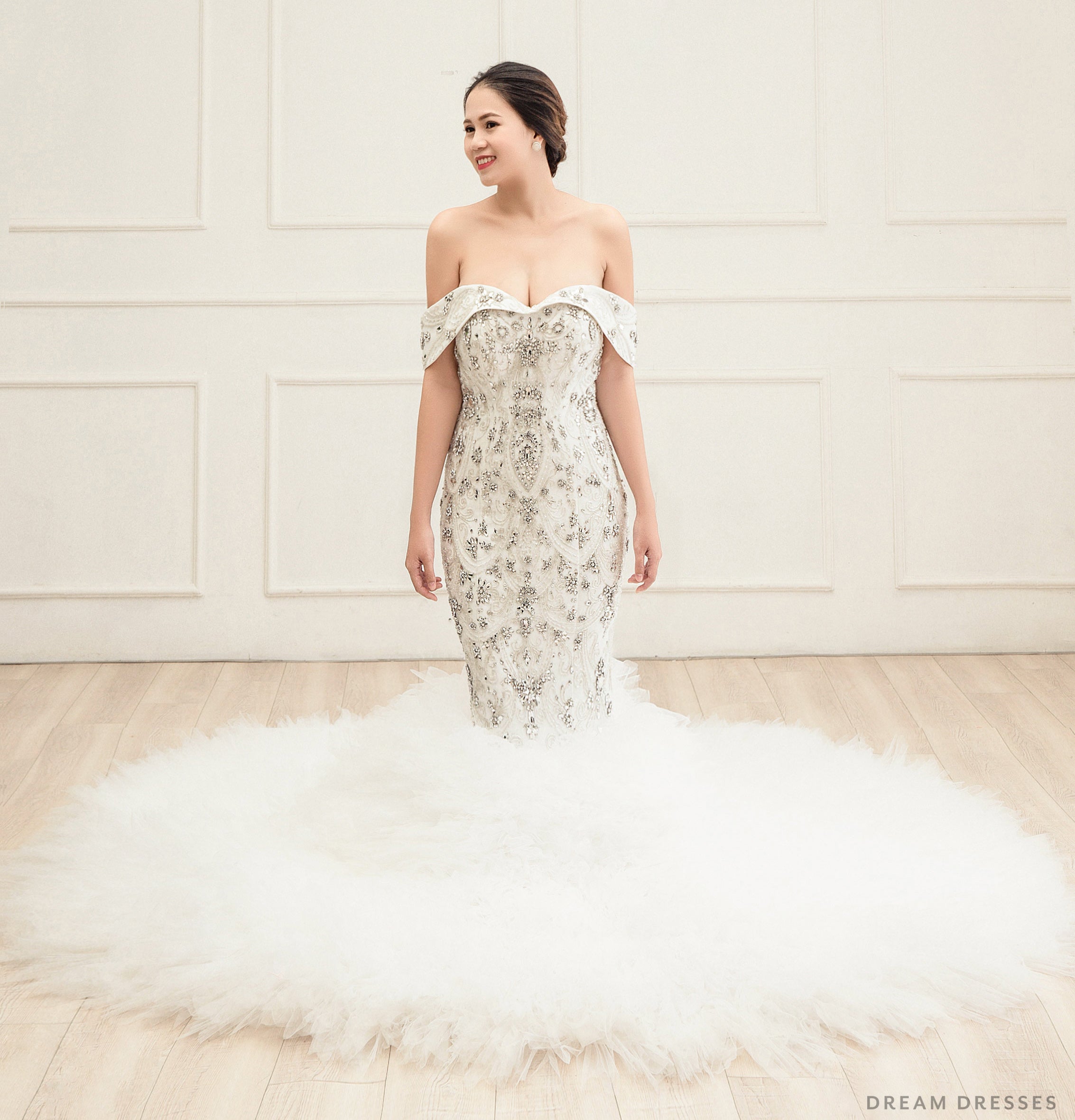 Rhinestones Embellished Mermaid Wedding Dress (#Breshawn)