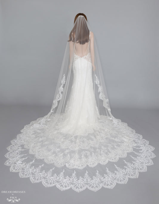 Lace Trim Bridal Veil (#Diantha) - Dream Dresses by P.M.N.