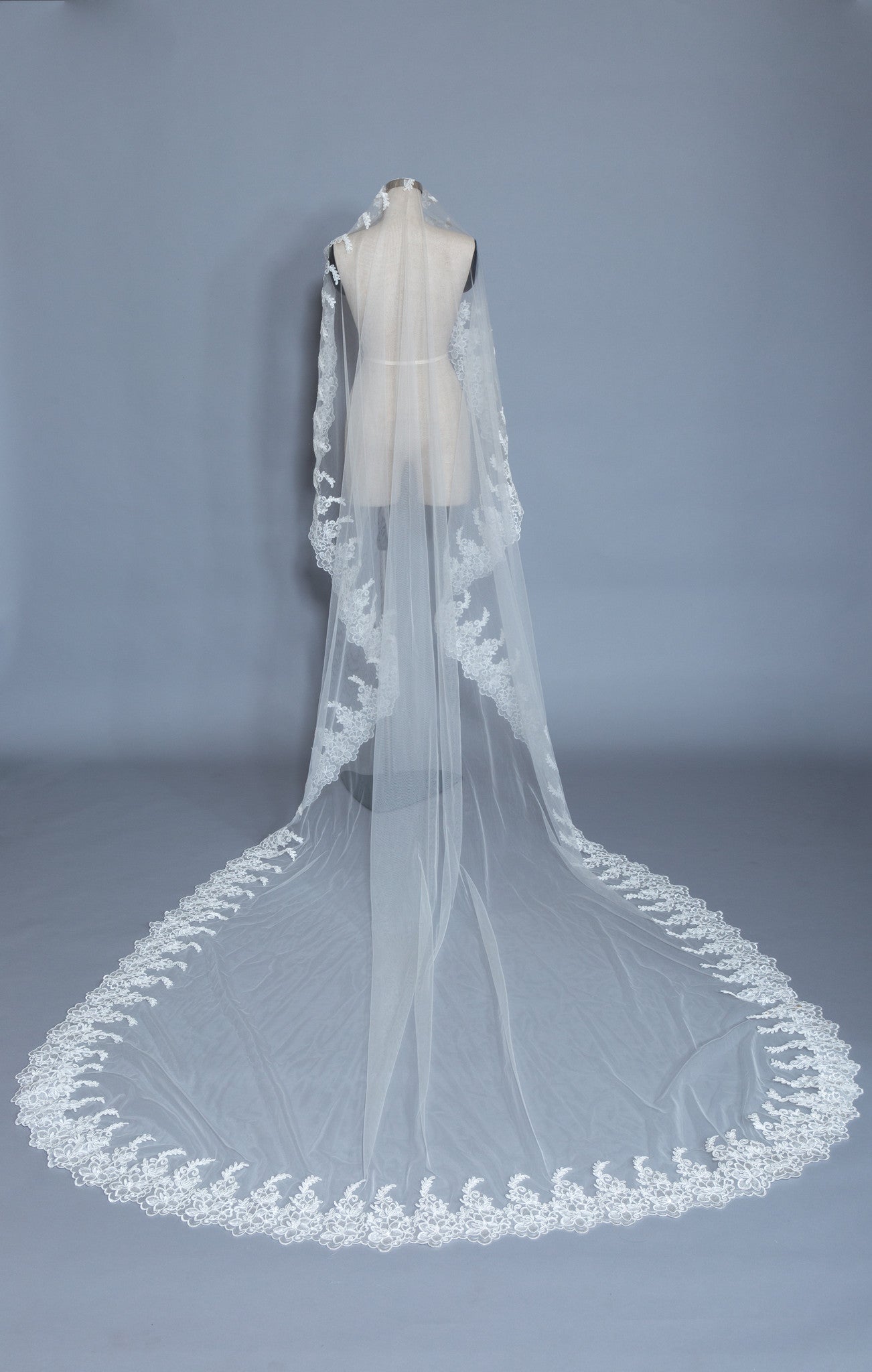 Cathedral Wedding Veil (#Irina)