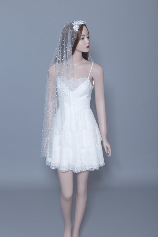 Fingertip Pearls Veil (#Callista) - Dream Dresses by P.M.N
- 1