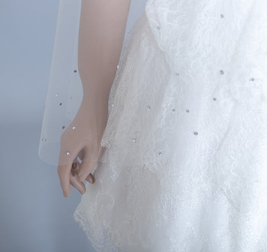 Swarovski Crystals Veil (#Gaia) - Dream Dresses by P.M.N
- 1