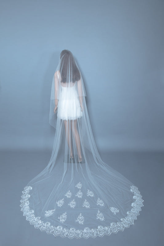 Cathedral Wedding Veil (#Chloris) - Dream Dresses by P.M.N
- 1
