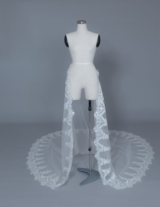 Detachable Lace Bridal Train (#Kallista) - Dream Dresses by P.M.N
- 1