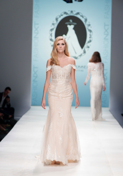 SAMPLE SALE/ Couture Lace Mermaid Wedding Dress With Removable Off Shoulder (#SS16102) - Dream Dresses by P.M.N
- 1