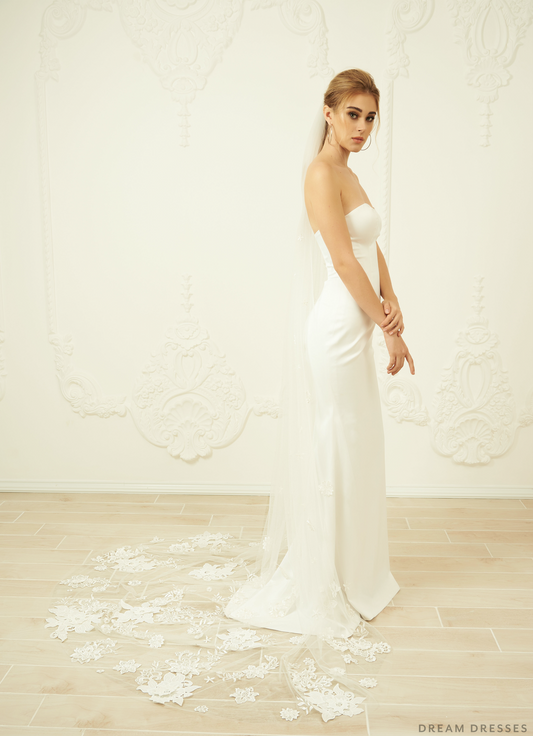 Cathedral Lace Veil (#Bethia) - Dream Dresses by P.M.N.