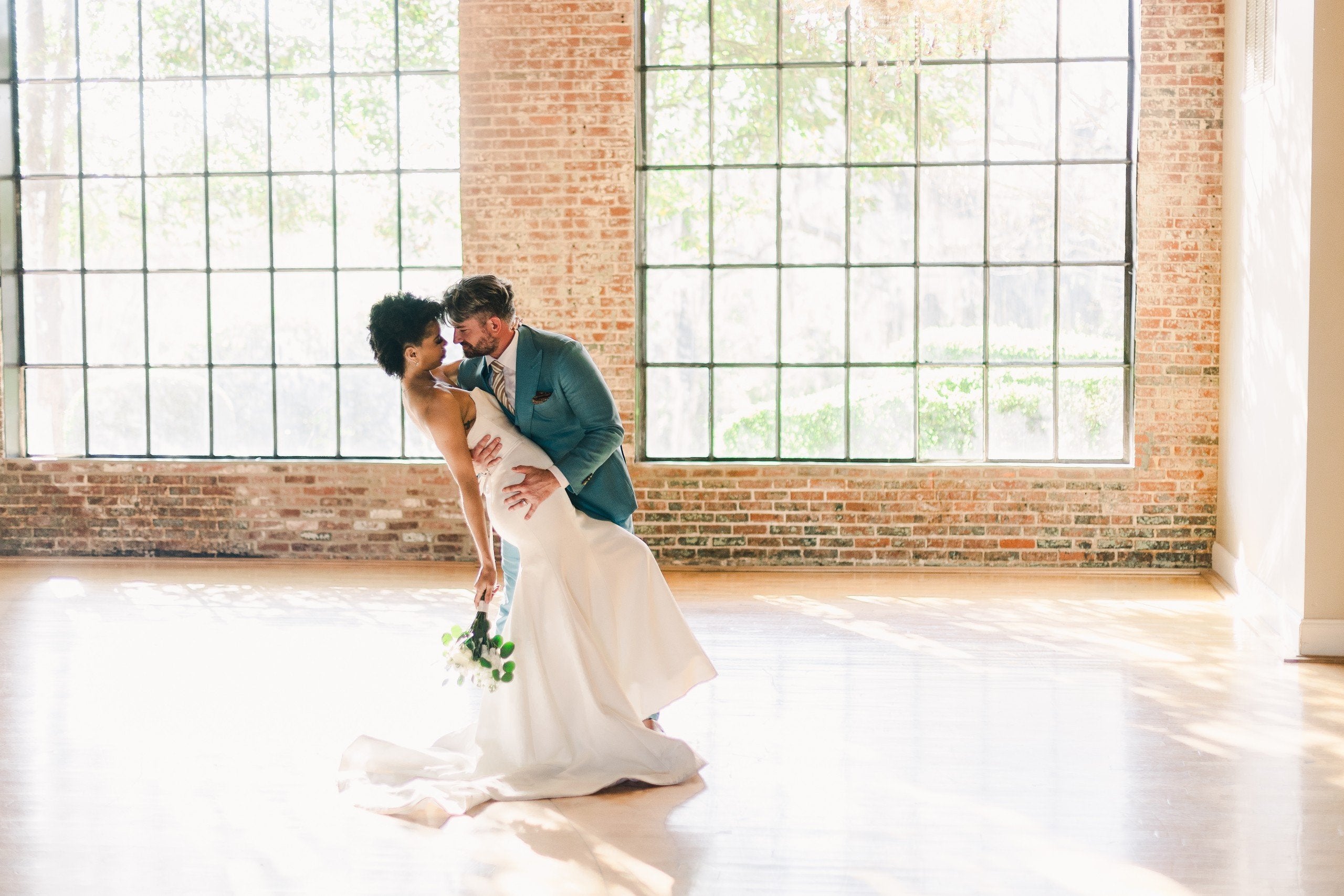 A ROMANTIC SPRING BRIDAL STYLED SHOOT
