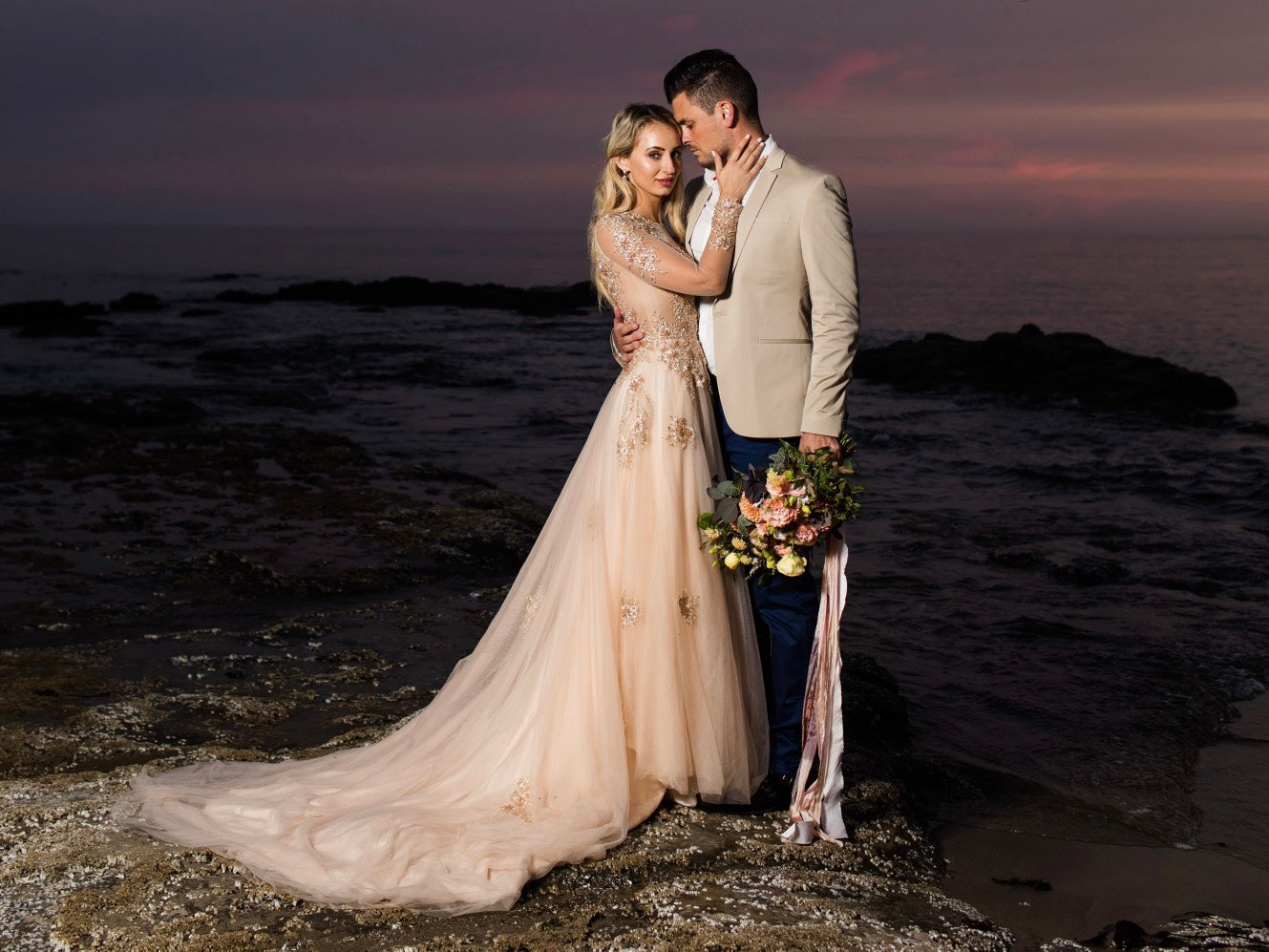 LONG SLEEVE WEDDING DRESSES TO SUIT ALL BRIDES