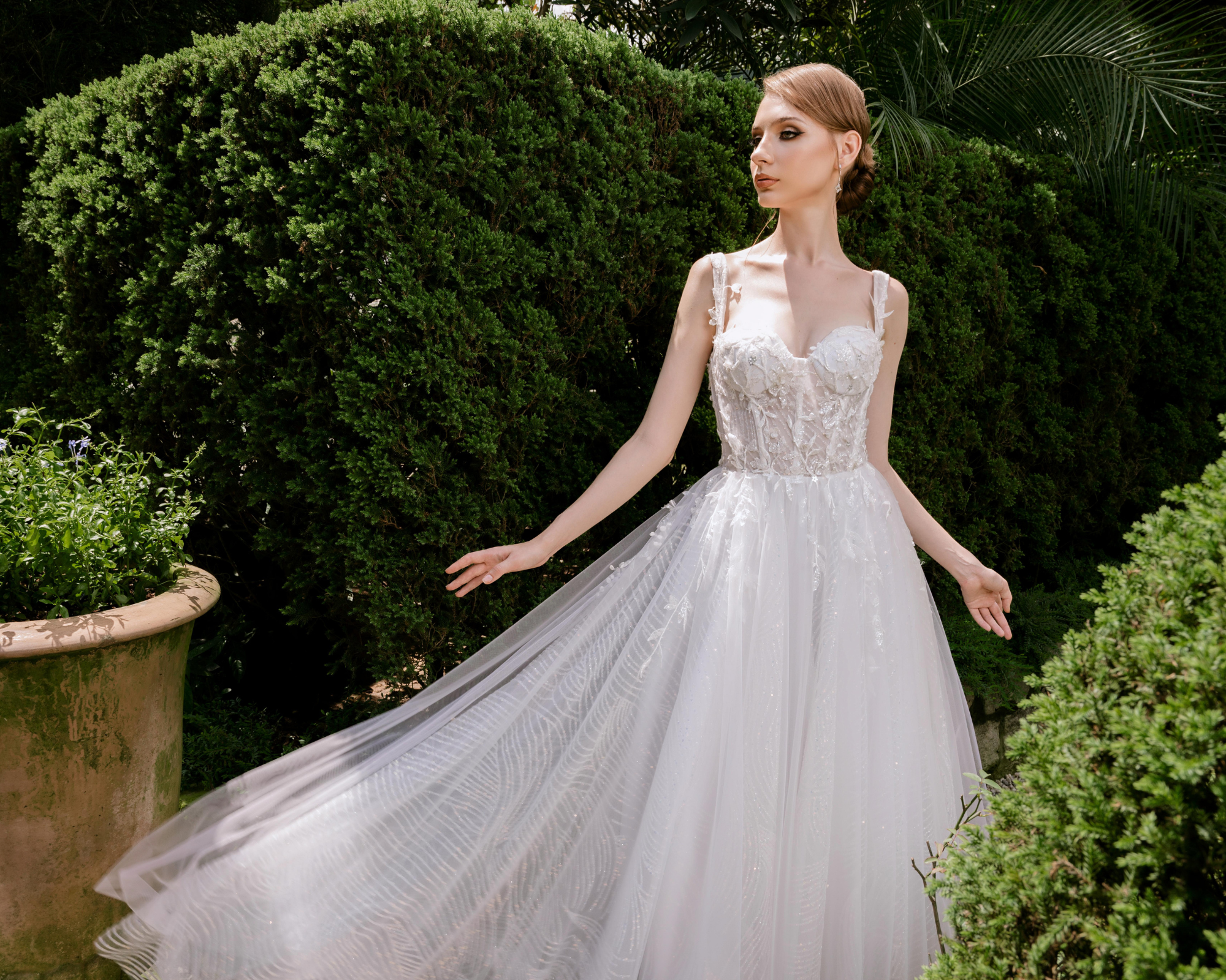 WHY WEDDING DRESSES ARE WHITE: A TIMELESS TRADITION