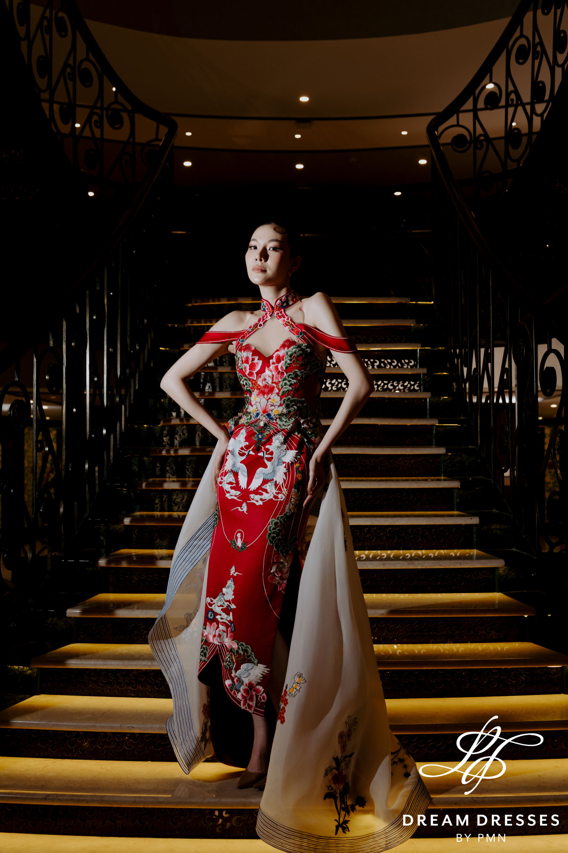 Sườn xám cô dâu hiện đại màu đỏ (#QIN)