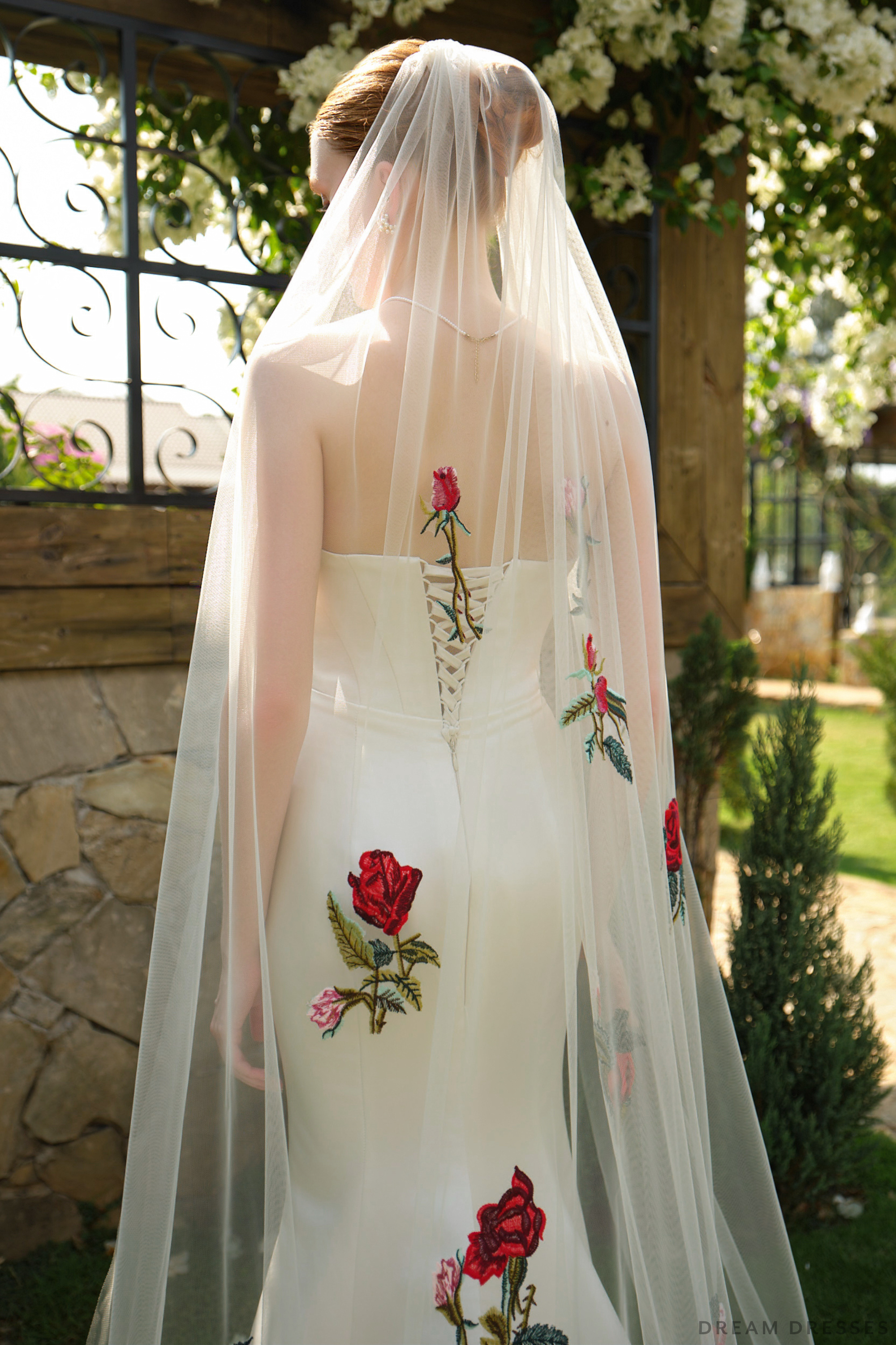 DreamDress By PMN Jenny Light Ivory Wedding Veil Red Rose Embroidered Hand-Sewn With Couture Precision | Size: Chapel DreamDress By PMN Jenny Light Ivory Wedding Veil Red Rose Embroidered Hand-Sewn With Couture Precision | Size: Chapel
