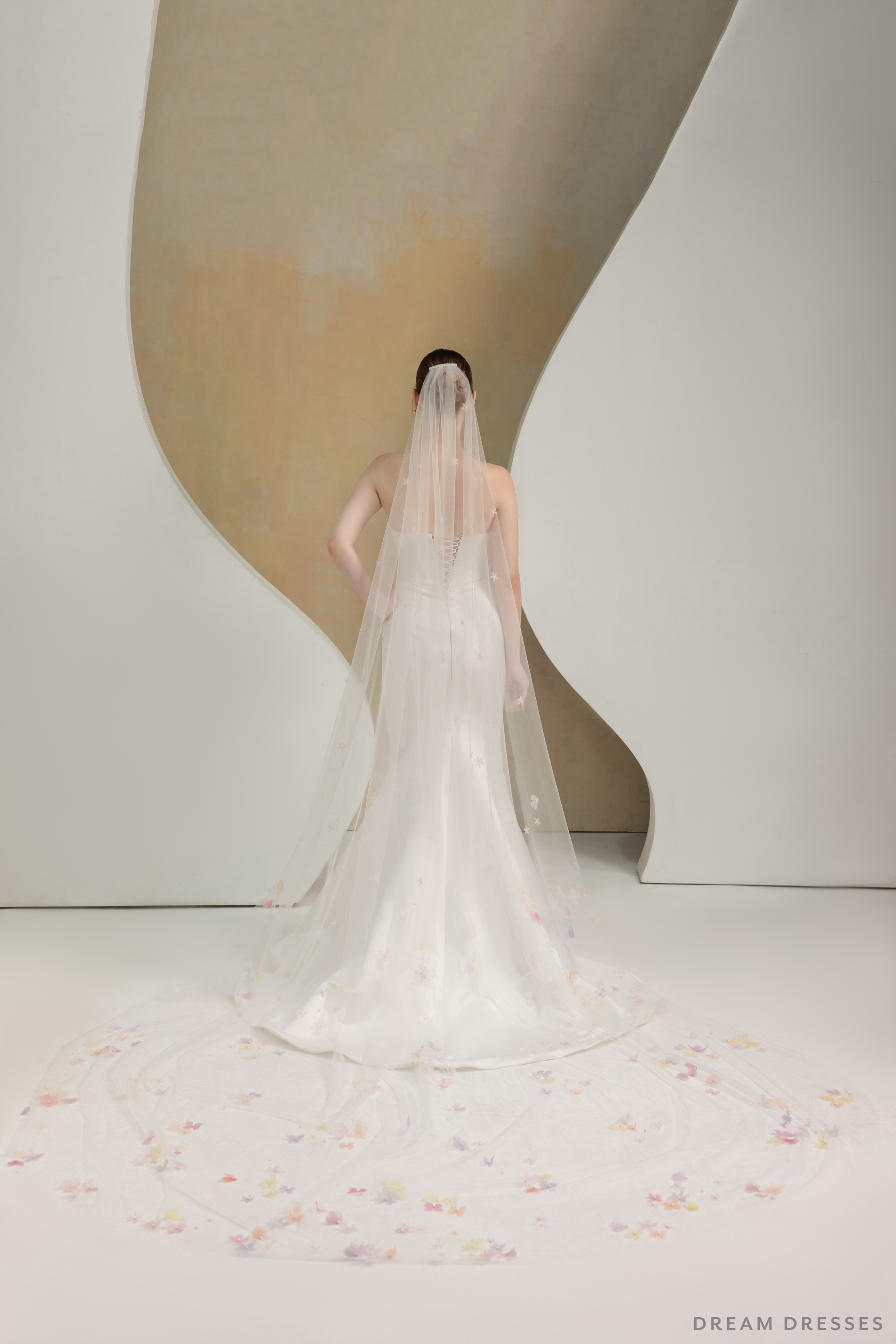 Bridal Veil with 3D Flowers (#ESIYA) - Dream Dresses by P.M.N.