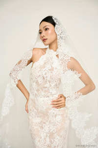 Mantilla Bridal Lace Veil (#ISOLDE) - Dream Dresses by P.M.N.