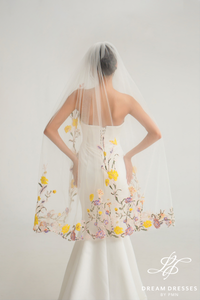 Fingertip Length Veil with Floral Lace (#LYRA)