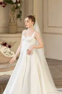 Couture Bridal Veil with Floral Lace (#DIANDRA) - Dream Dresses by P.M.N.