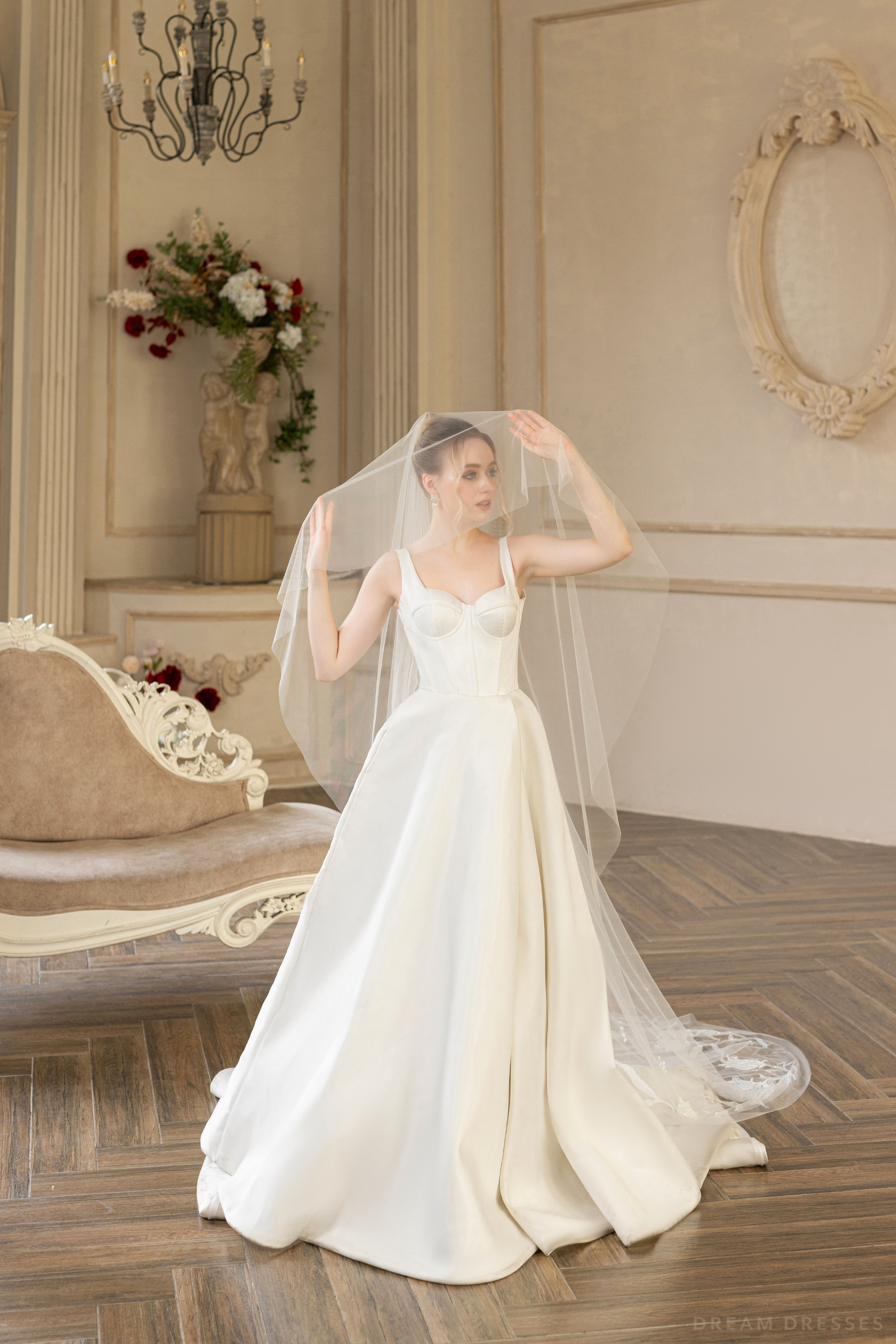 Couture Bridal Veil with Floral Lace (#DIANDRA) - Dream Dresses by P.M.N.