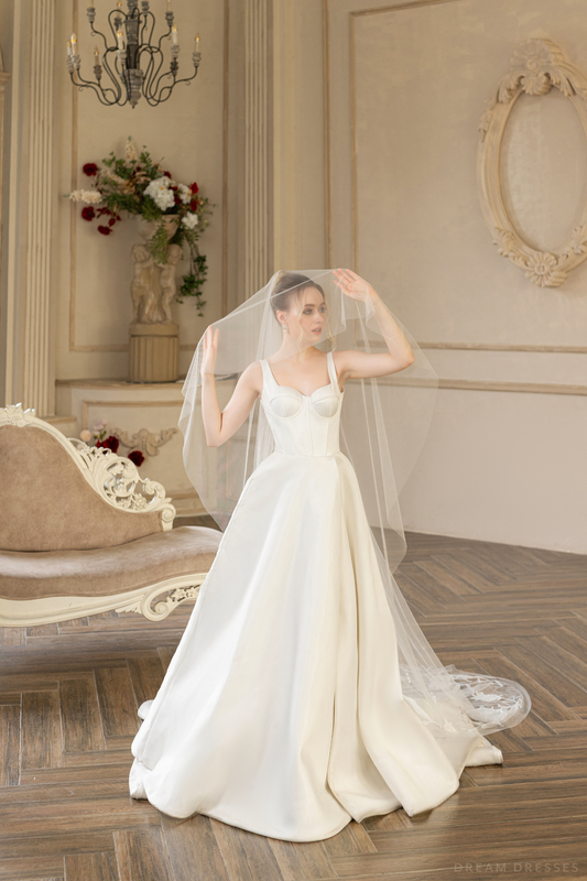 Couture Bridal Veil with Floral Lace (#DIANDRA) - Dream Dresses by P.M.N.