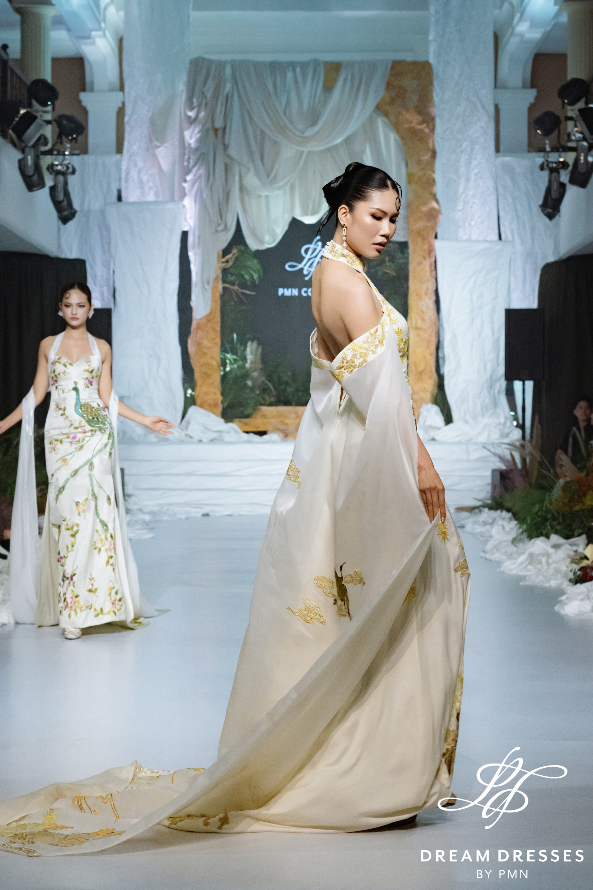 Bridal Dress with Custom Asia Embroidery (#ZILAN)