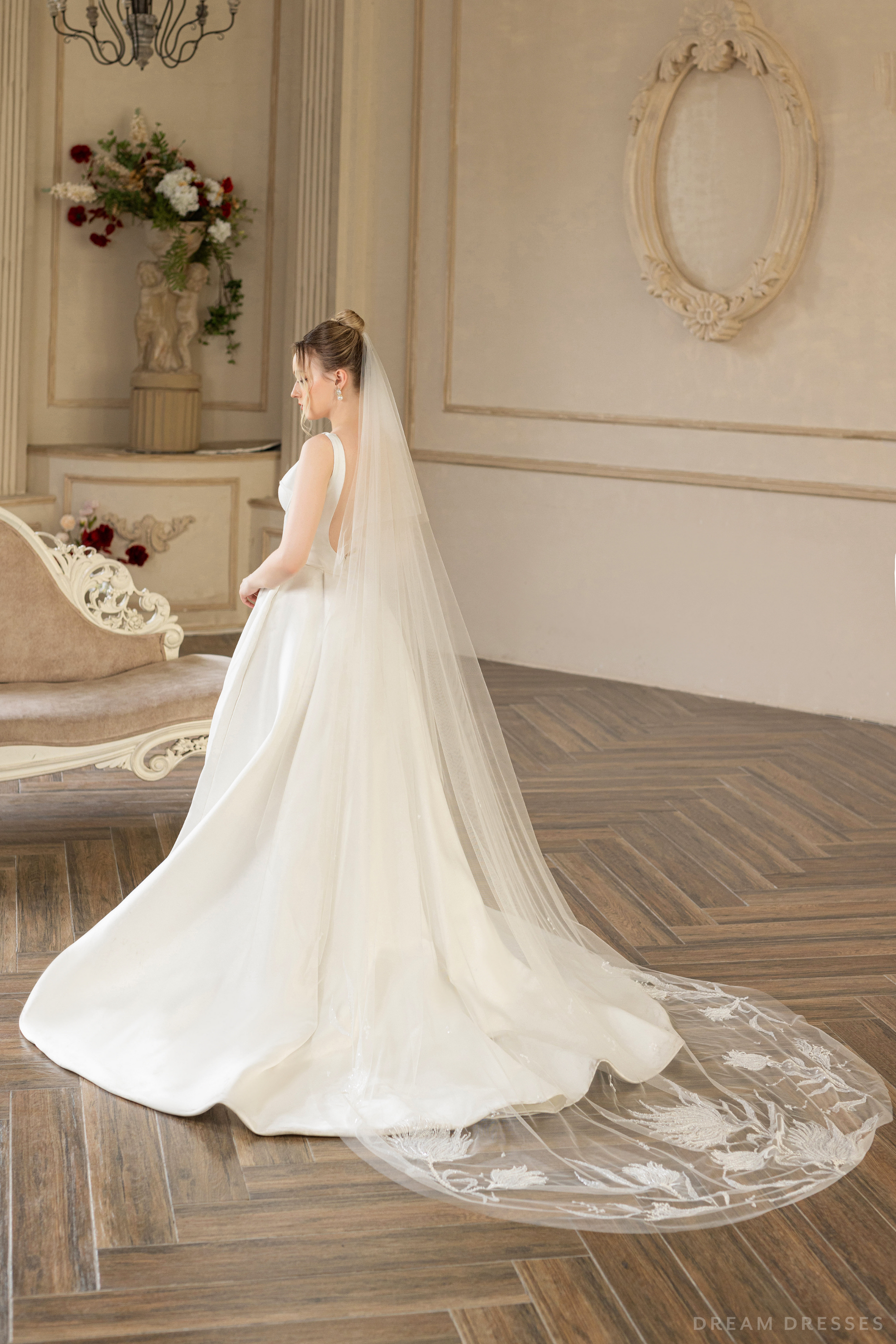 Couture Bridal Veil with Floral Lace (#DIANDRA) - Dream Dresses by P.M.N.