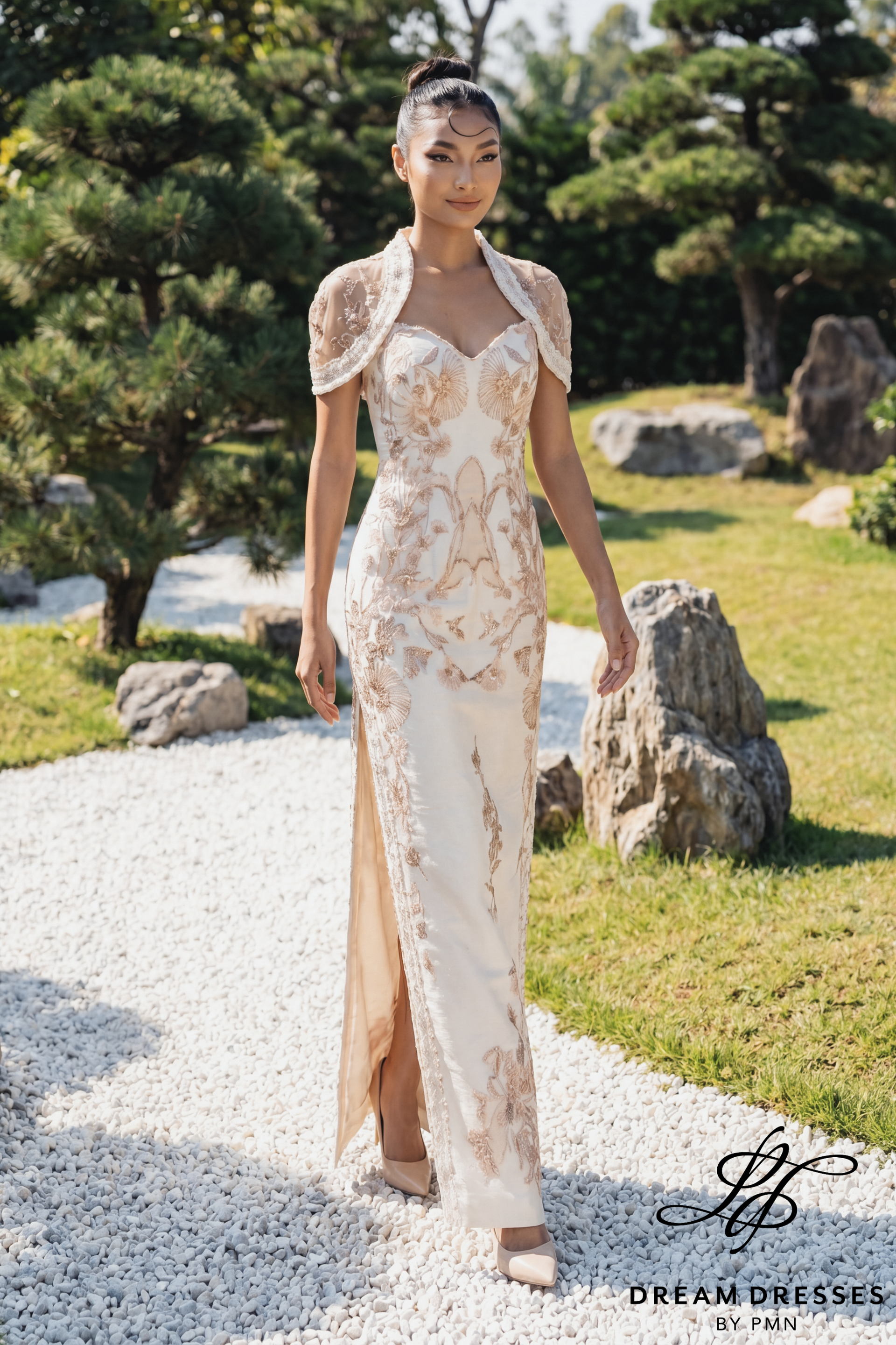 Modern Cheongsam-Inspired Bridal Gown (#YUN)