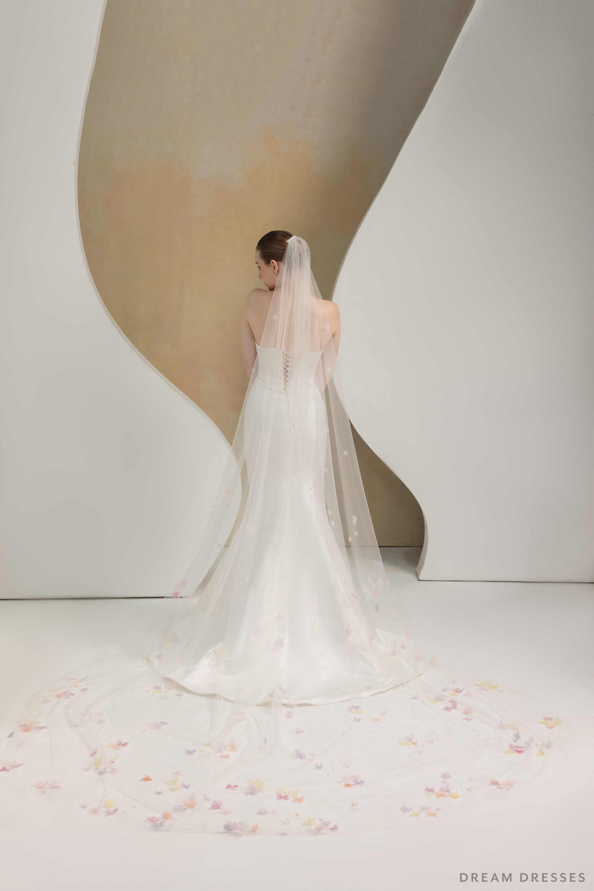 Bridal Veil with 3D Flowers (#ESIYA) - Dream Dresses by P.M.N.
