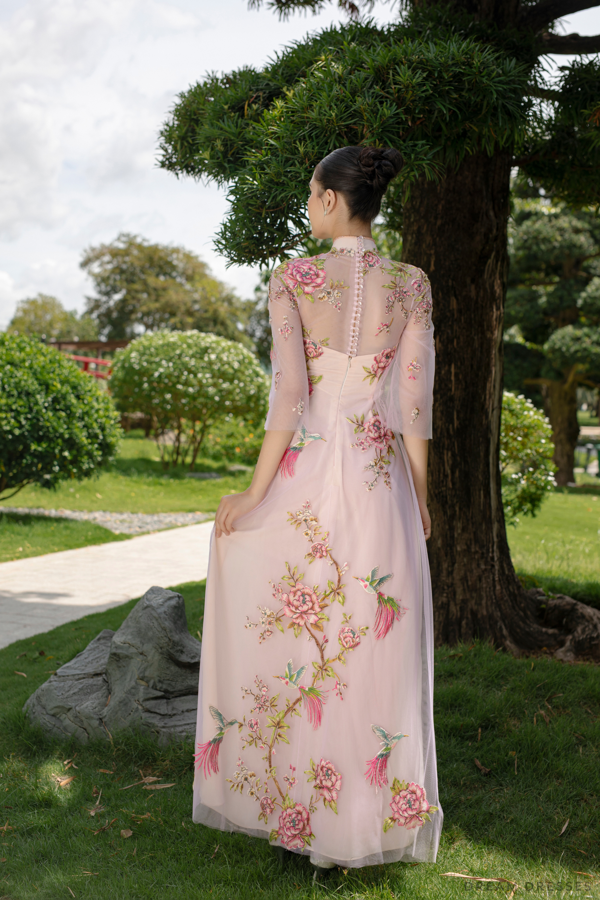 Pink Modern Bridal Ao Dai | Traditional Vietnamese Bridal Dress with Couture Lace (#THALIA) - Dream Dresses by P.M.N.