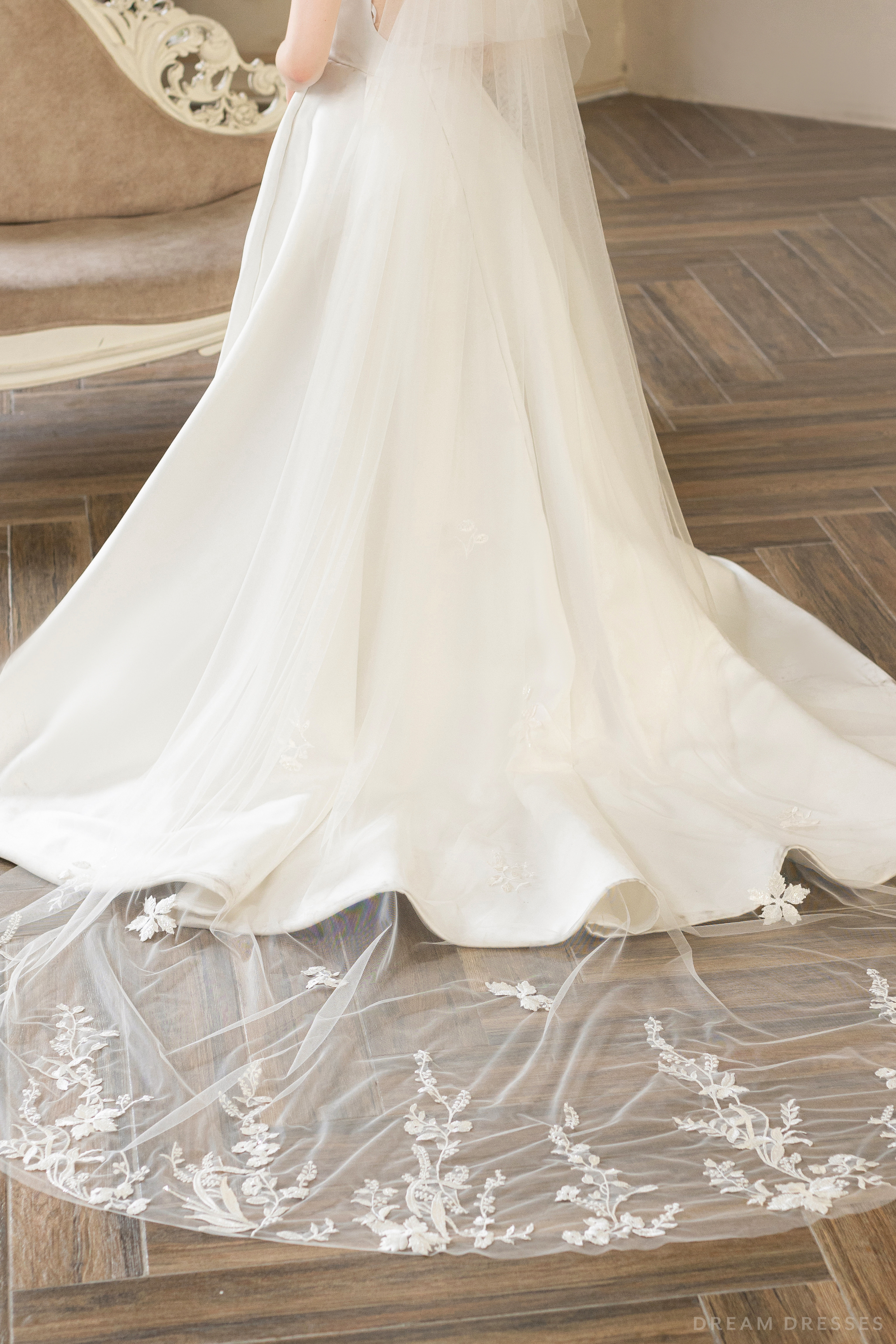 Bridal Drop Veil with Lace (#LAVANDE)