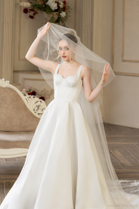 Bridal Drop Veil with Lace (#LAVANDE) - Dream Dresses by P.M.N.