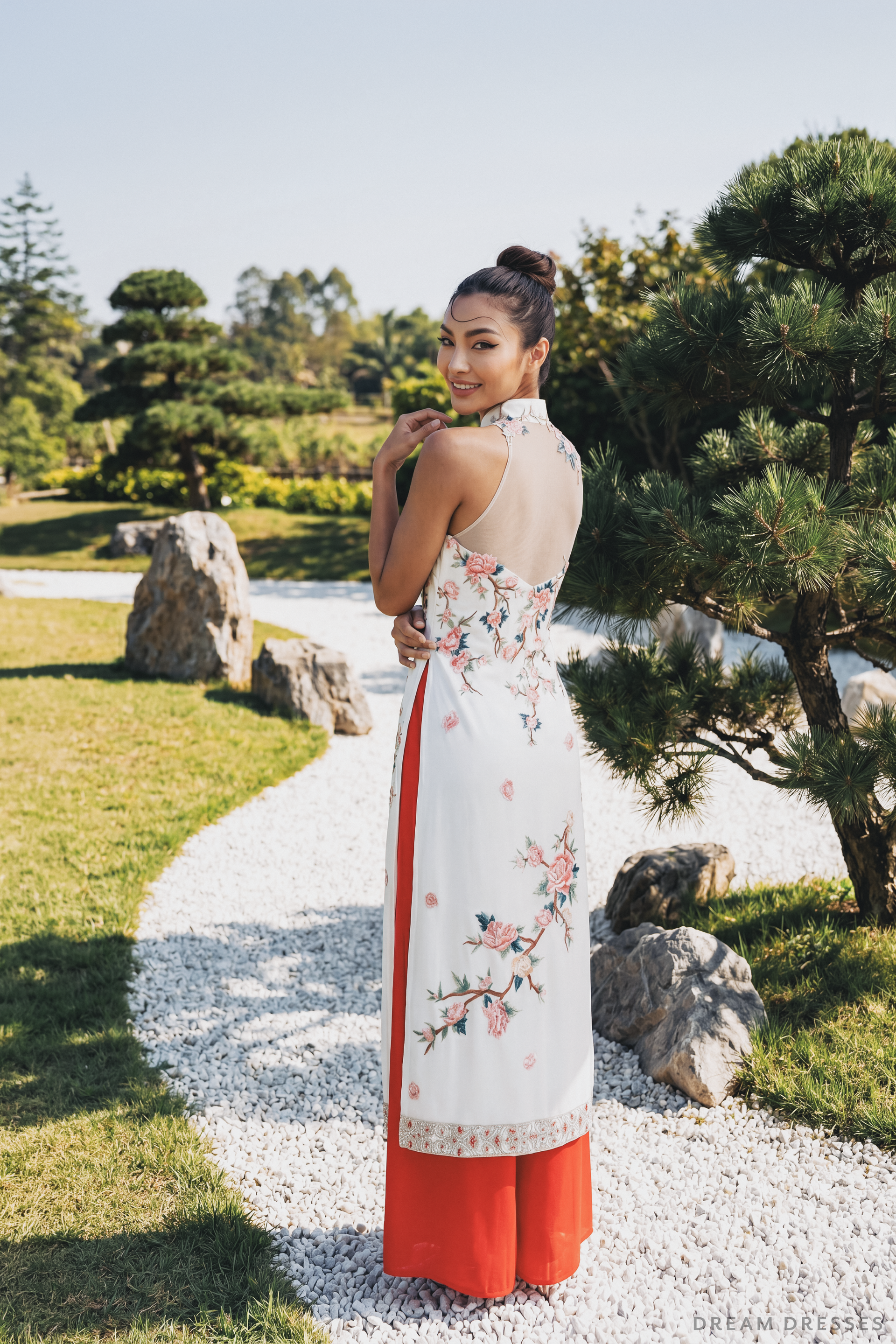 Cheongsam-Inspired Ao Dai | Ivory Silk Ao Dai with Embroidery (#YUE) - Dream Dresses by P.M.N.
