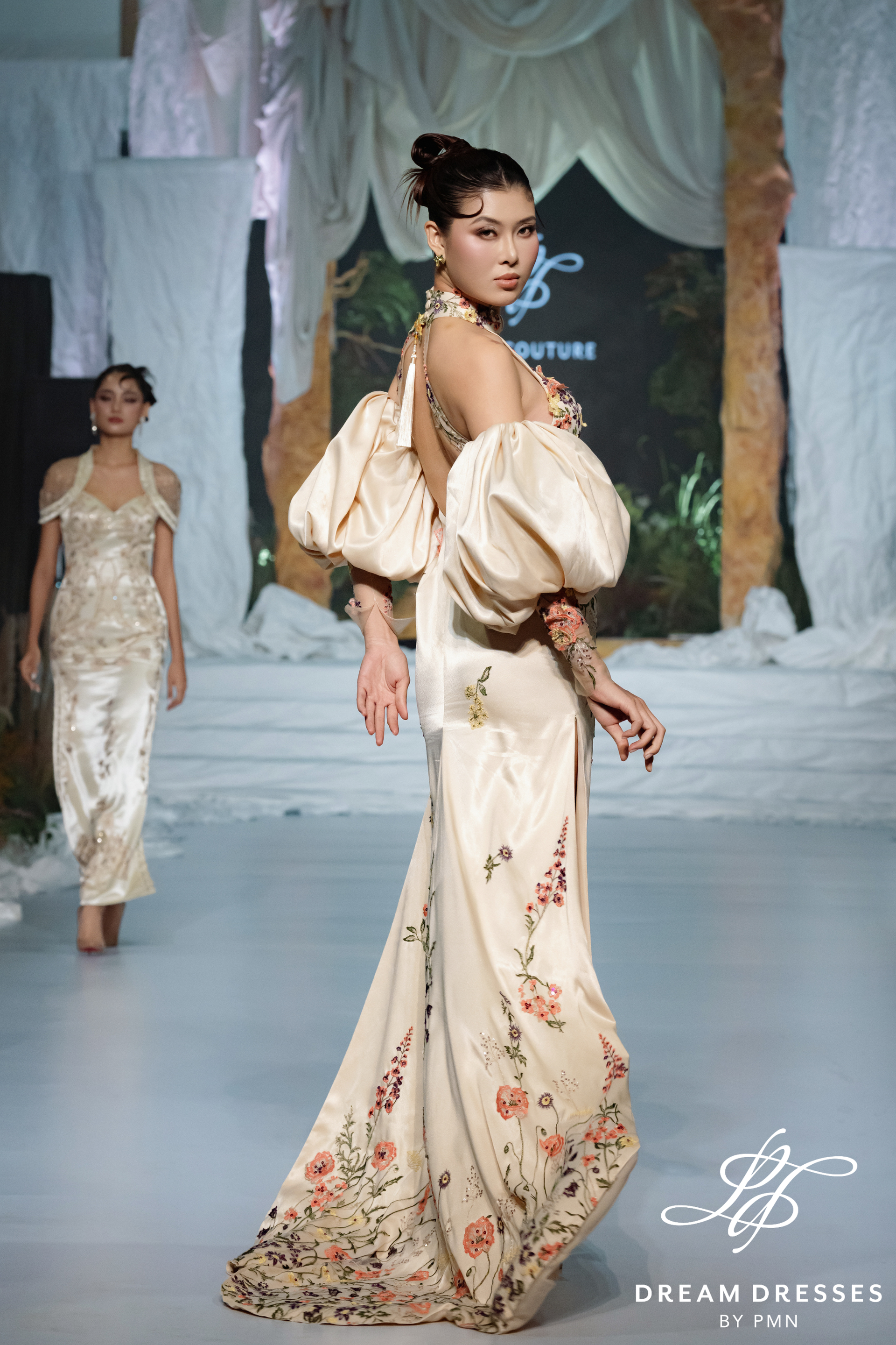 Ivory Chinese Cheongsam wedding dress (#JINYU)