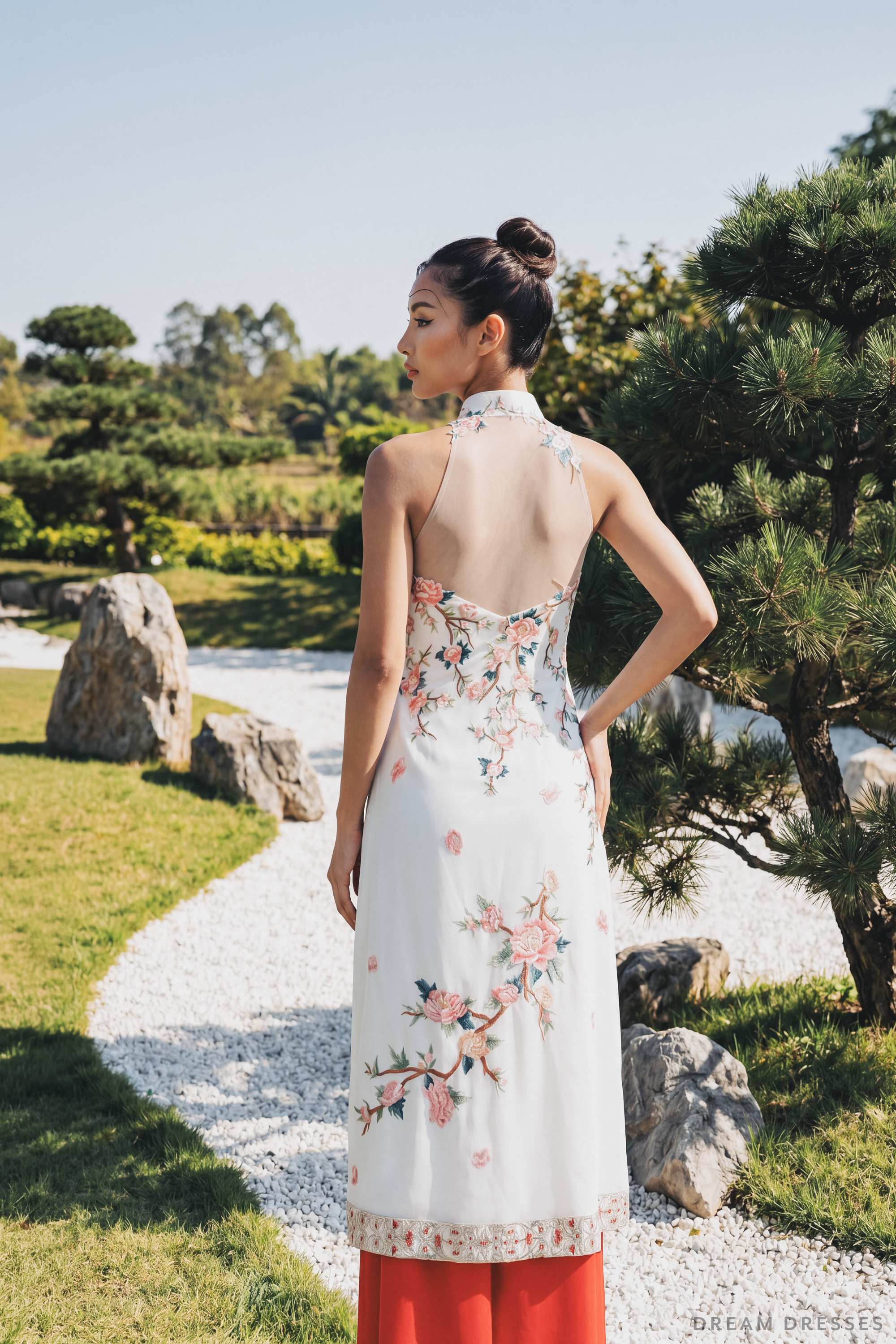 Cheongsam-Inspired Ao Dai | Ivory Silk Ao Dai with Embroidery (#YUE)