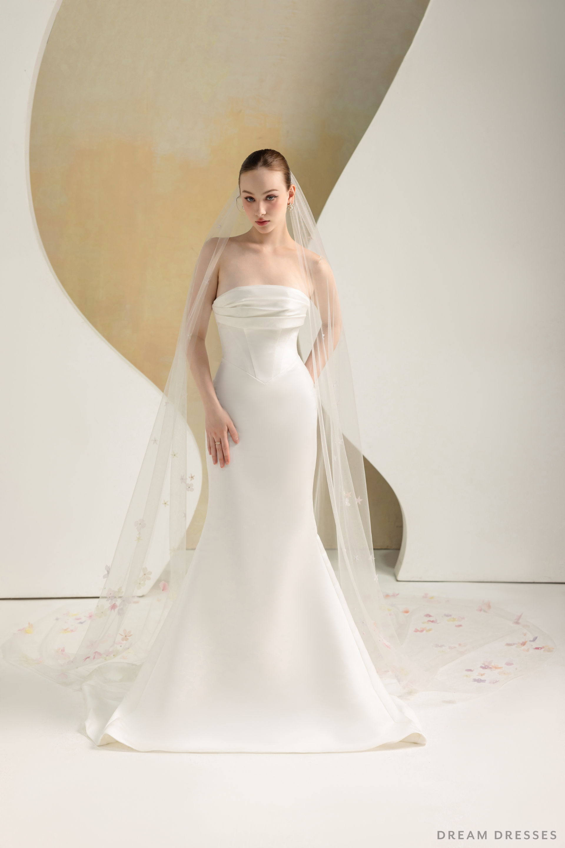 Bridal Veil with 3D Flowers (#ESIYA) - Dream Dresses by P.M.N.