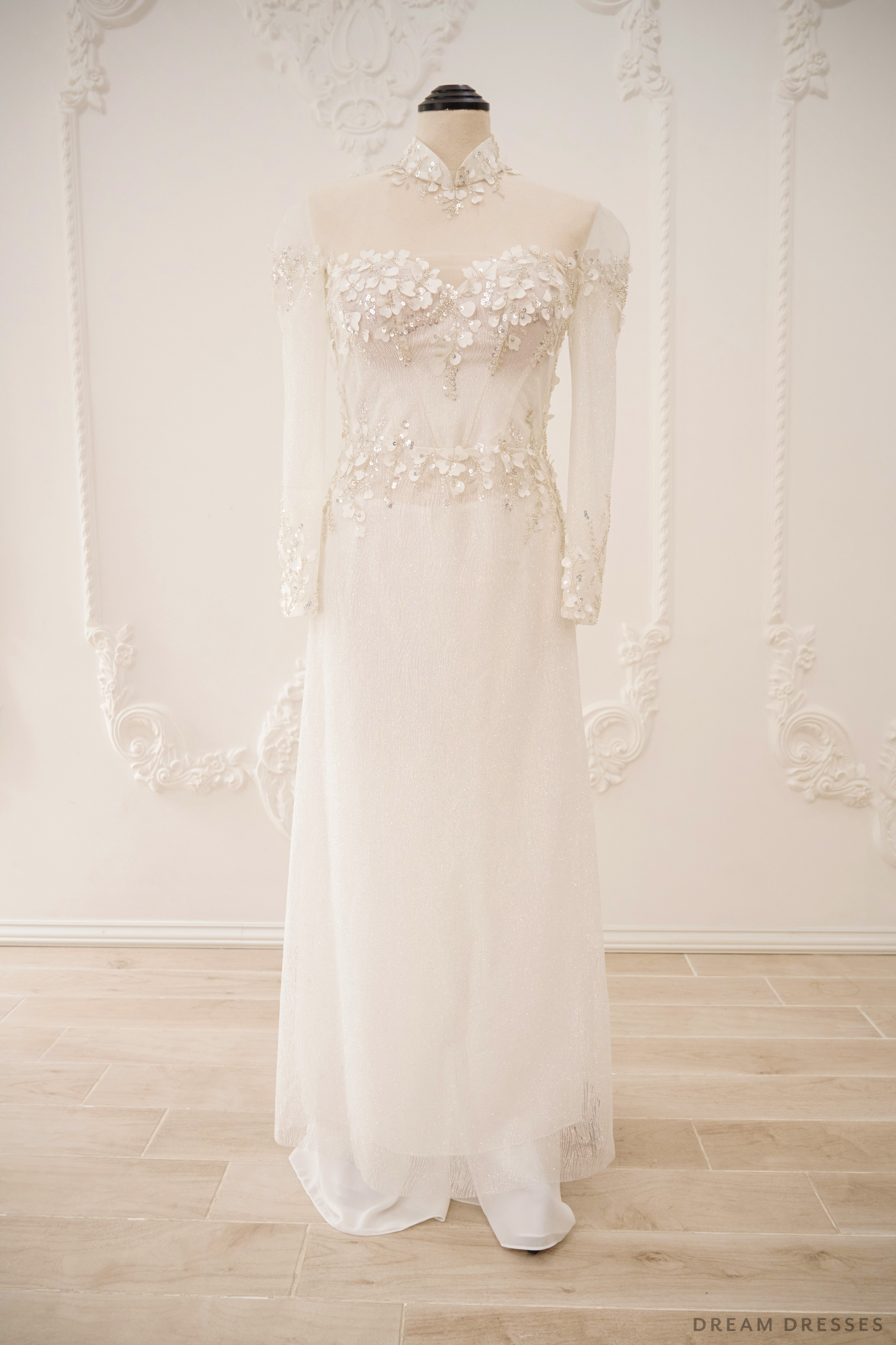 White Bridal Ao Dai | Vietnamese Traditional Bridal Dress with 3D Lace (#JANG) - Dream Dresses by P.M.N.