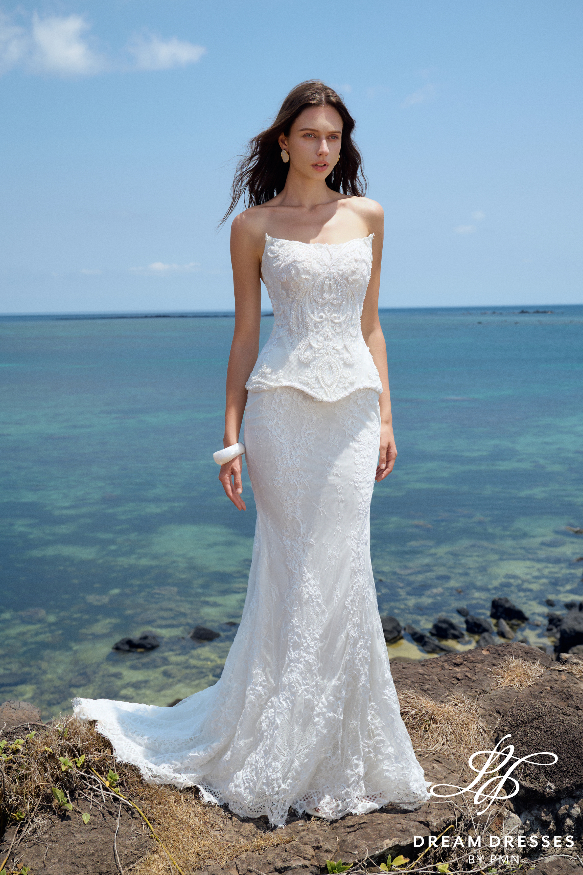dream dress Whimsical Pre-order to RENT / Ivory The strapless top Dream Dress Pressure P