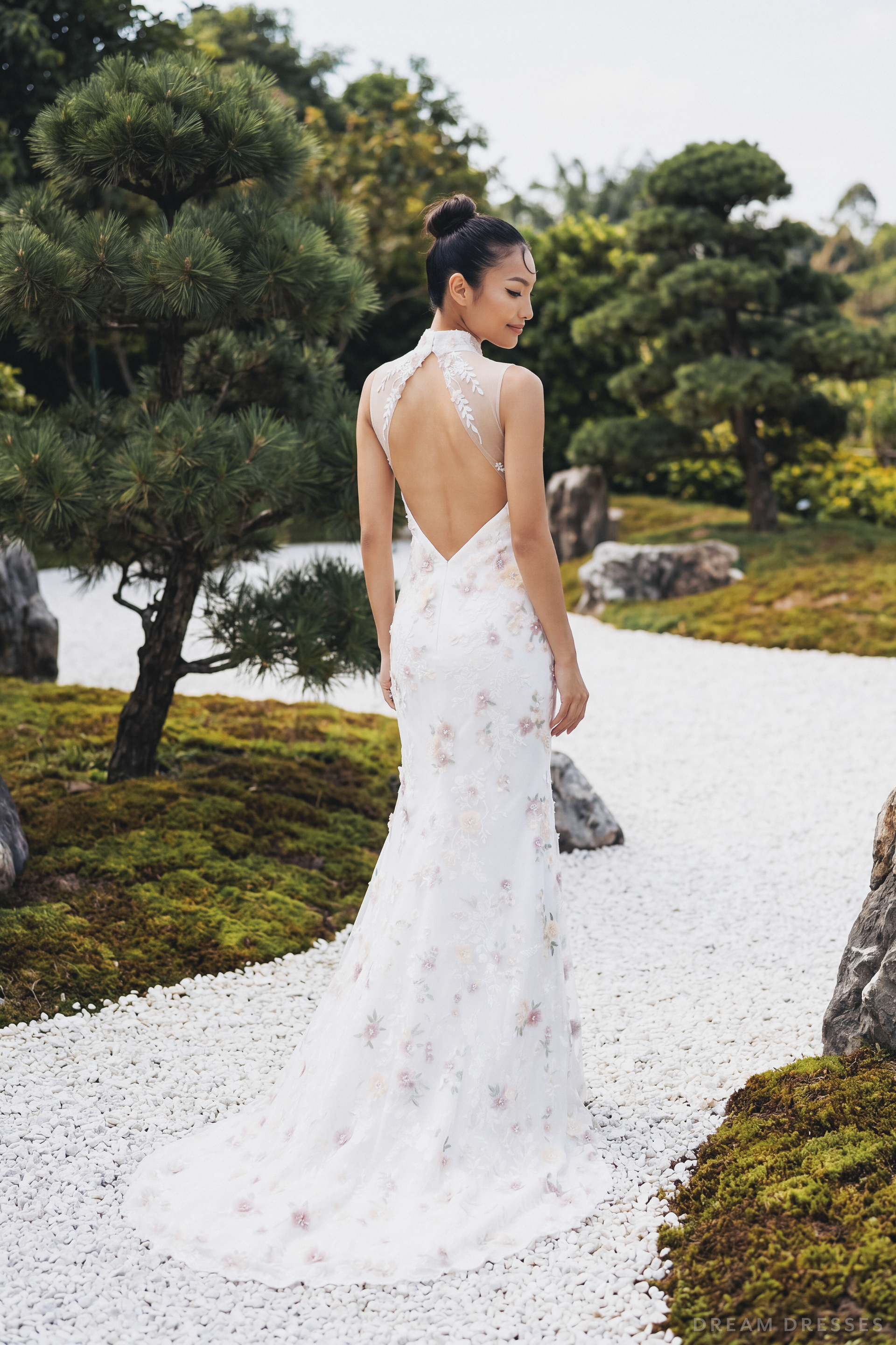 Bridal Cheongsam | Couture Lace Modern Cheongsam Bridal Dress (#ZARIA) - Dream Dresses by P.M.N.