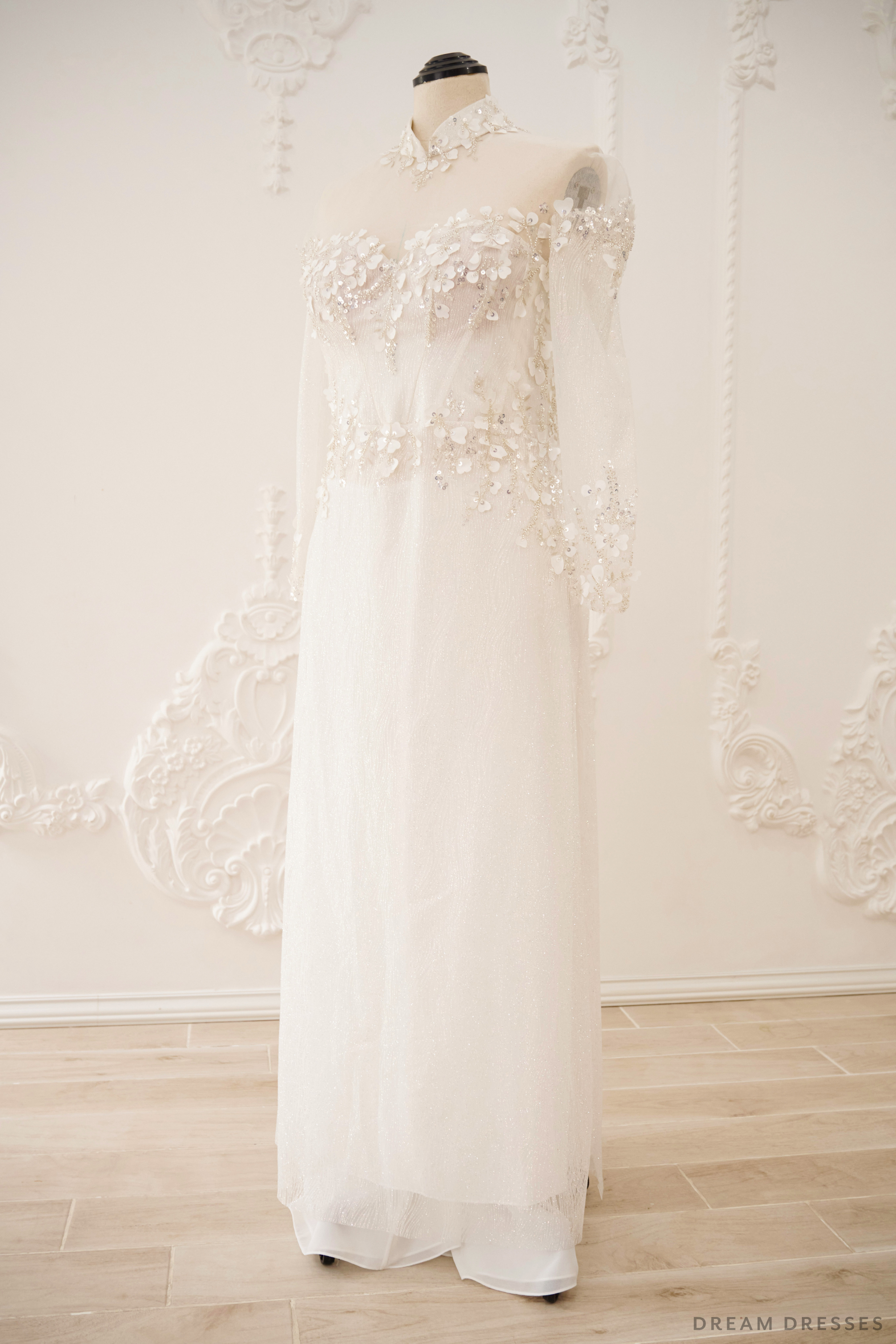 White Bridal Ao Dai | Vietnamese Traditional Bridal Dress with 3D Lace (#JANG) - Dream Dresses by P.M.N.