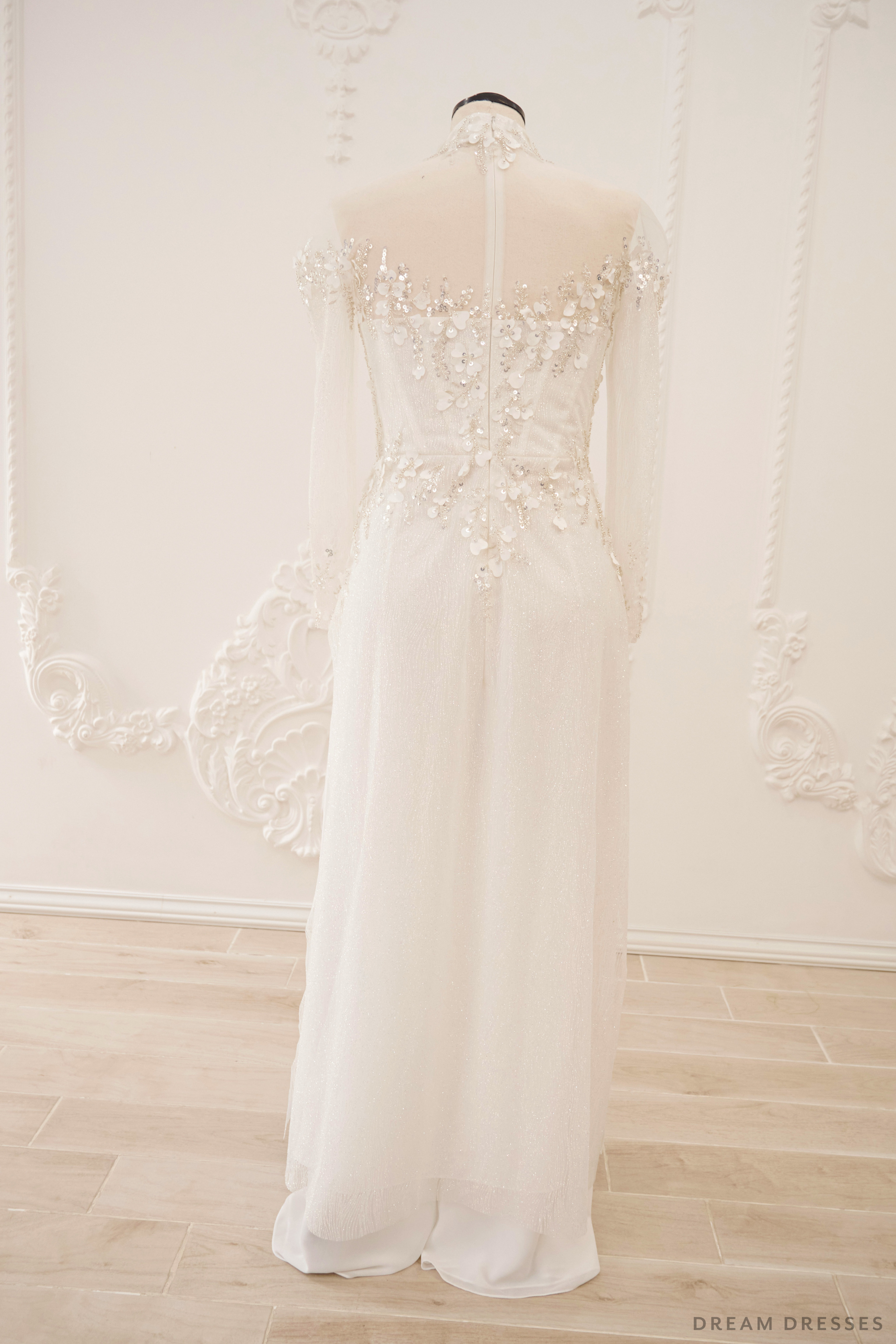White Bridal Ao Dai | Vietnamese Traditional Bridal Dress with 3D Lace (#JANG) - Dream Dresses by P.M.N.