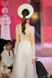 White Bridal Ao Dai | Modern Vietnamese Bridal Dress with French Lace (#HAN) - Dream Dresses by P.M.N.
