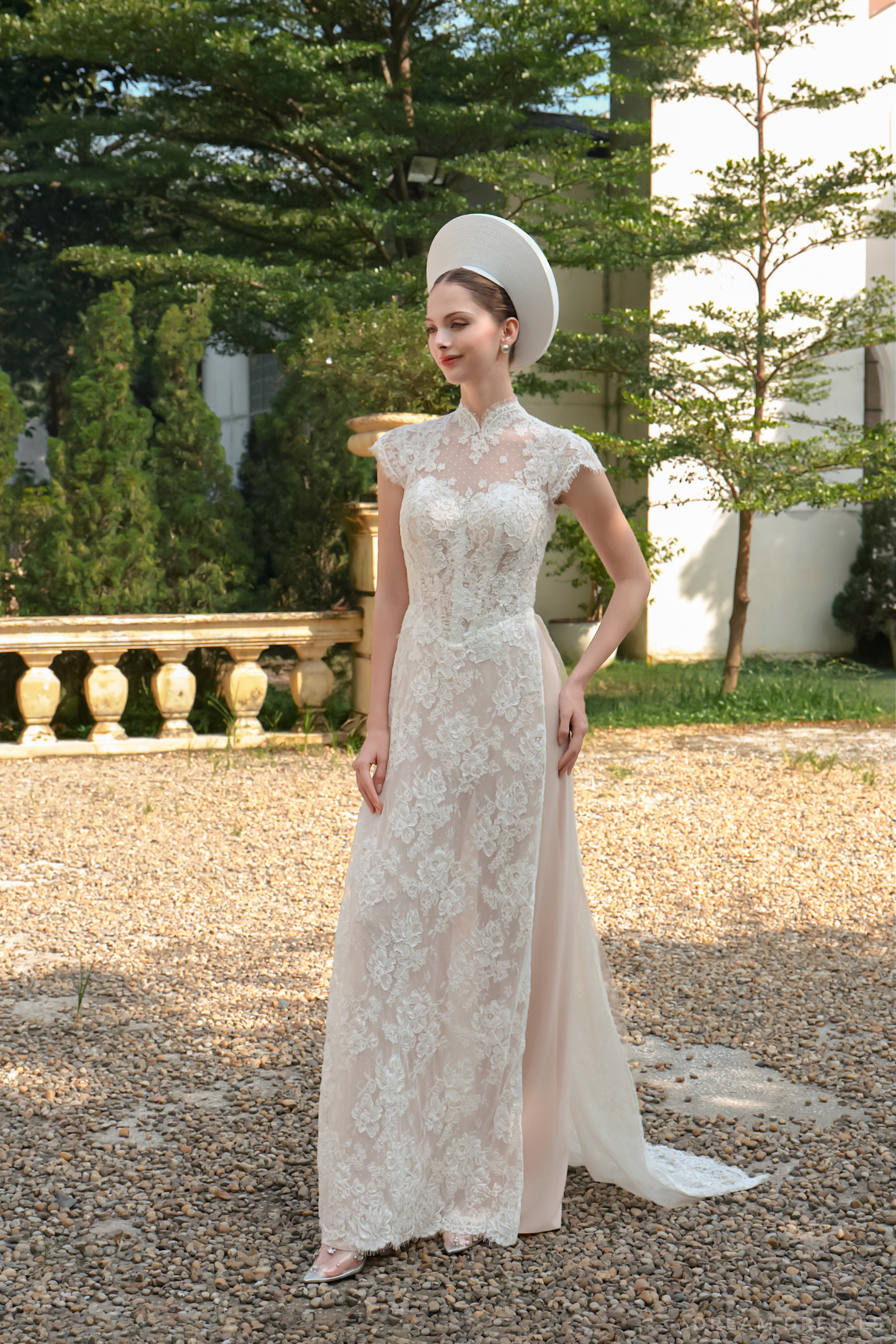 White Bridal Ao Dai | Modern Vietnamese Bridal Dress with French Lace (#ASTORIA)