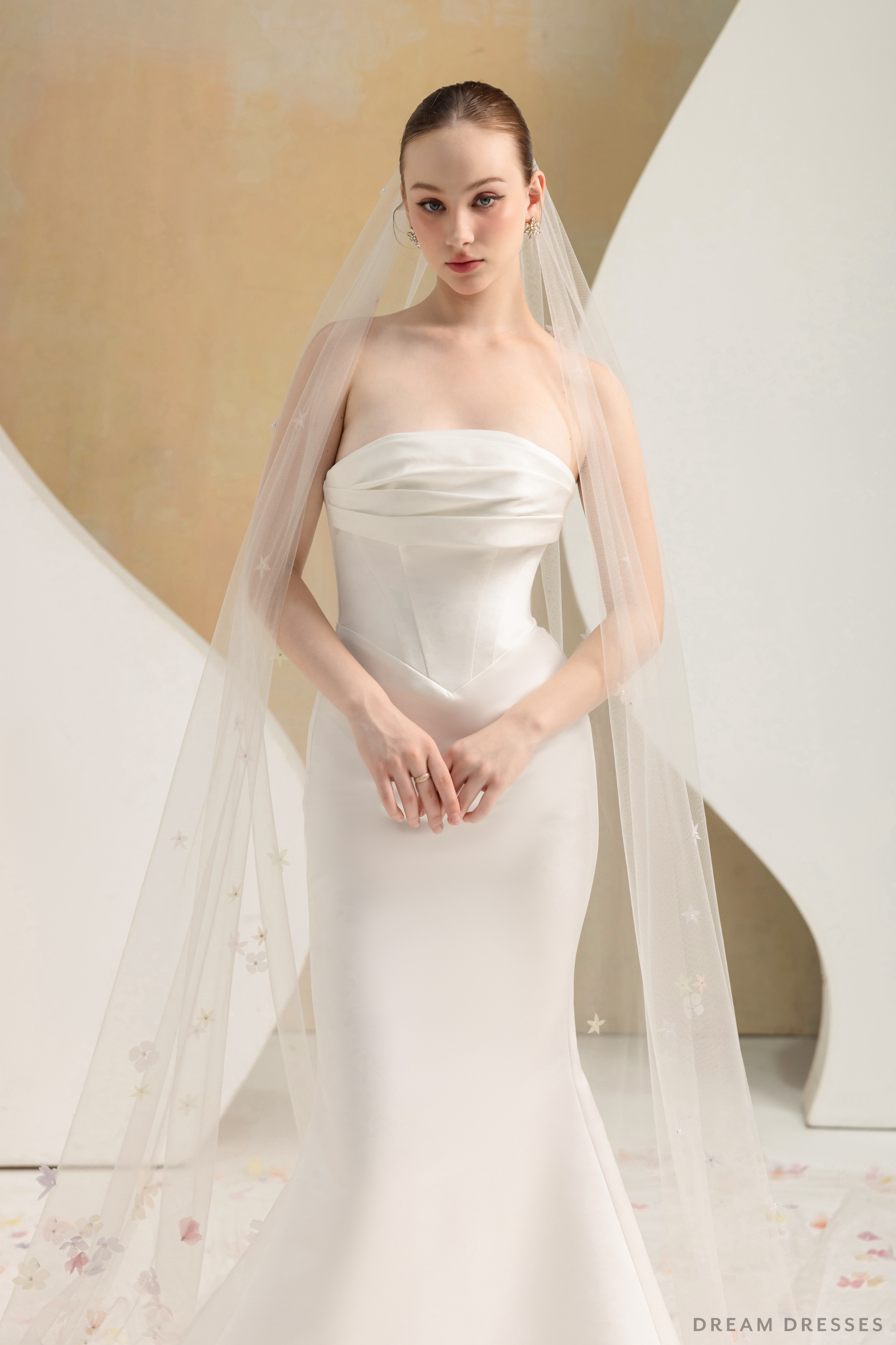 Bridal Veil with 3D Flowers (#ESIYA) - Dream Dresses by P.M.N.