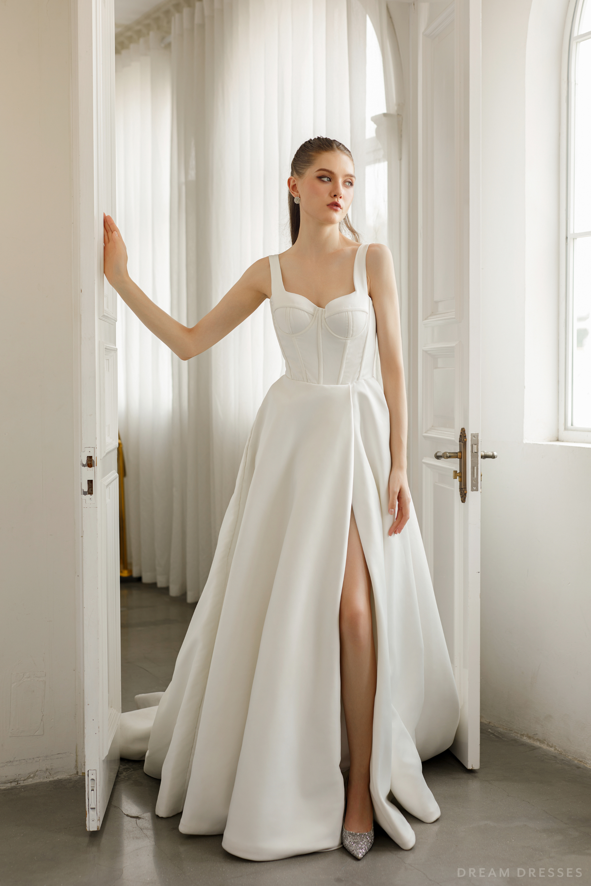 Ball Gown Wedding Dress with High Slit | Khanh Tien Dream Dresses Ball Gown Wedding Dress with High Slit | Khanh Tien Dream Dresses
