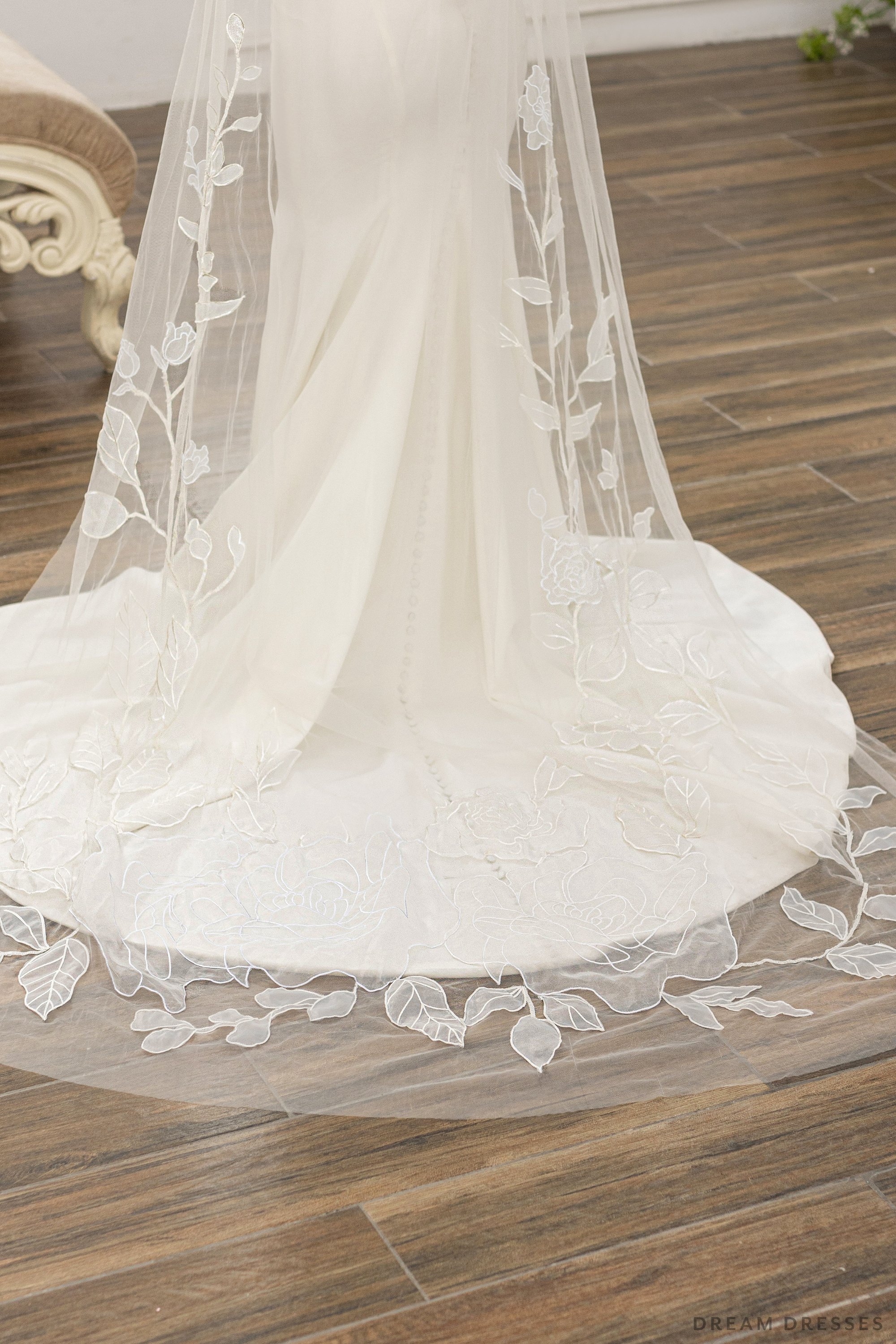 Floral Lace Wedding Veil (#AMABELLA)