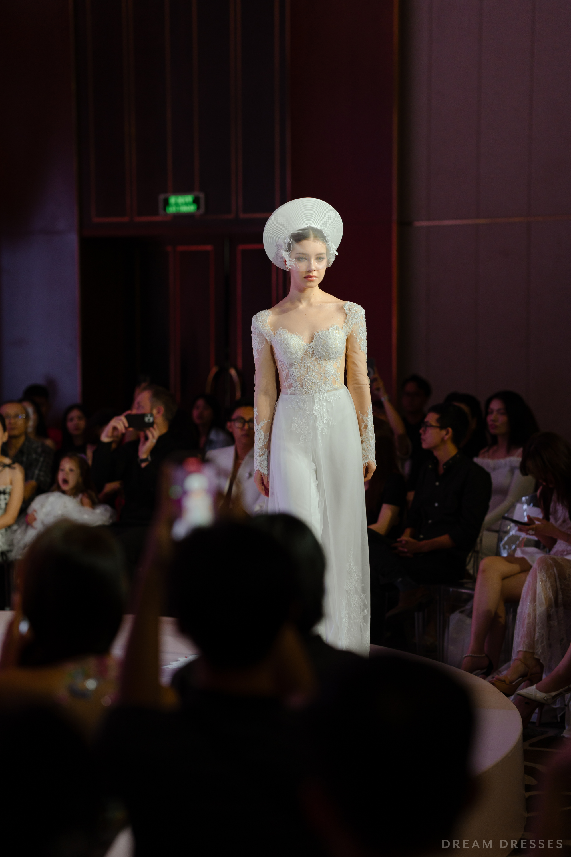 White Bridal Ao Dai | Modern Vietnamese Bridal Dress with French Lace (#WISTERIA)