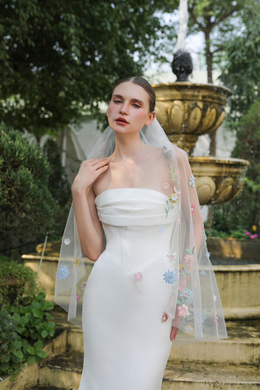 Fingertip 3D Flowers Veil (#SOPHIA) - Dream Dresses by P.M.N.